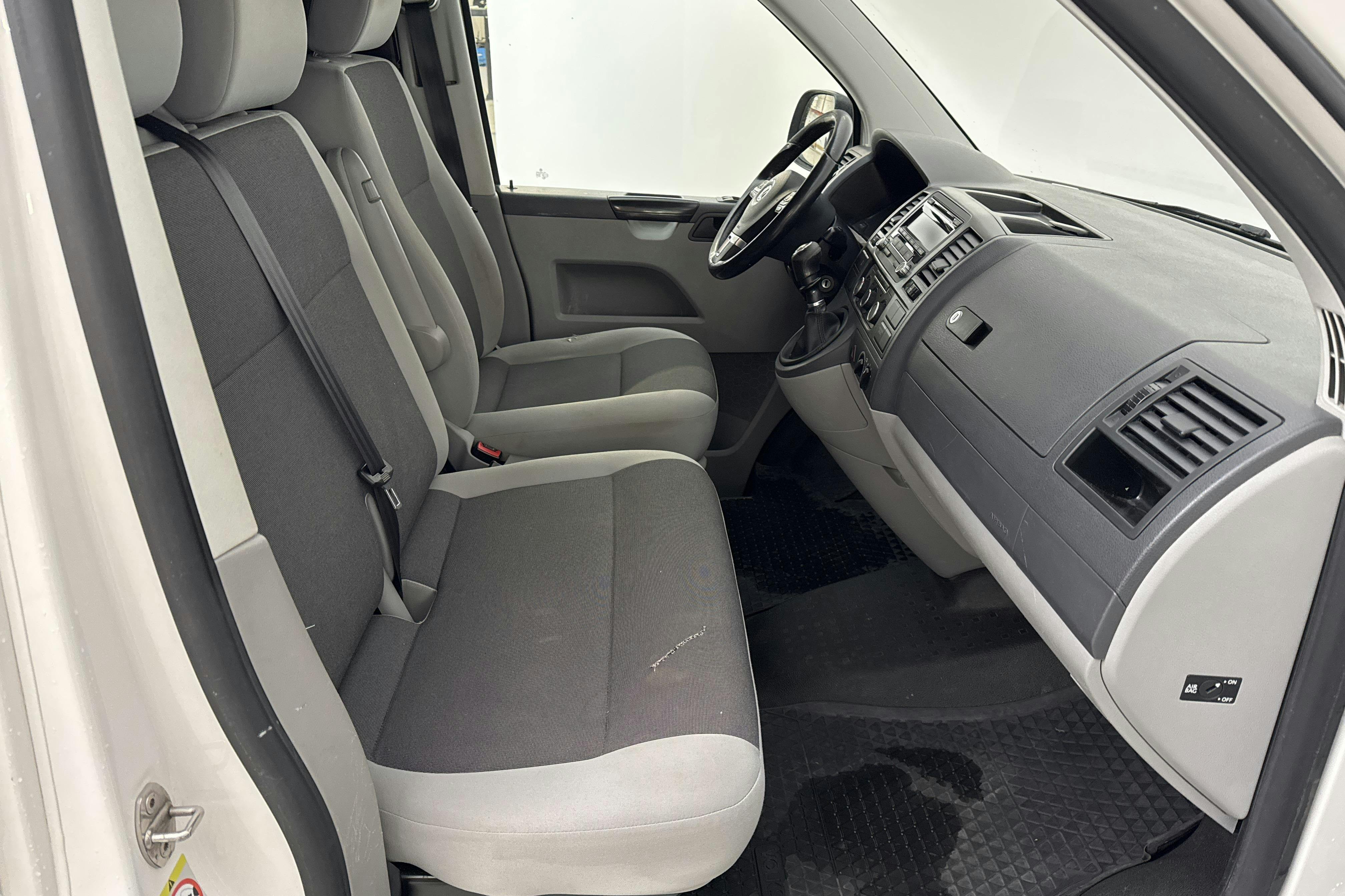 VW Transporter T5 2.0 TDI 4MOTION (140hk) - 152 570 km - Manualna - biały - 2015