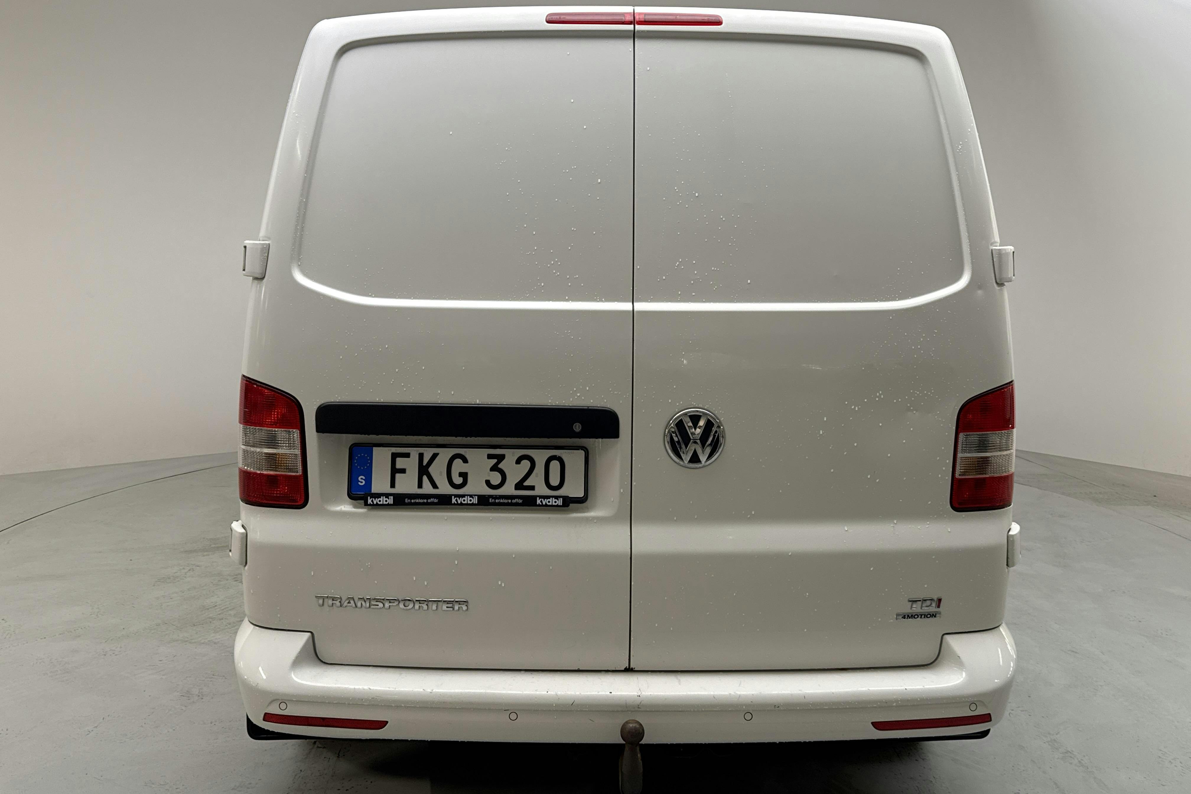 VW Transporter T5 2.0 TDI 4MOTION (140hk) - 152 570 km - Manualna - biały - 2015