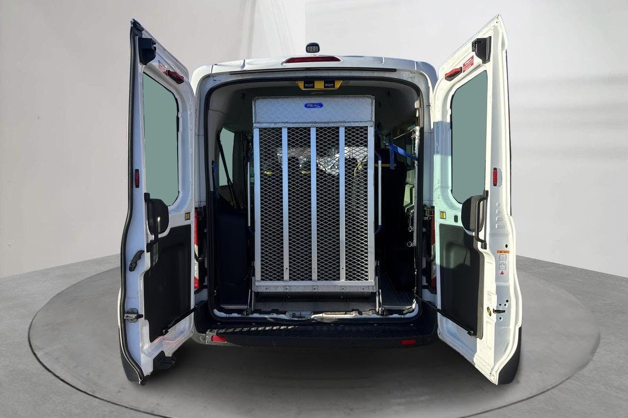 Ford Transit 350 2.0 TDCi 2WD Skåp (130hk) - 45 035 mil - Manuell - vit - 2016