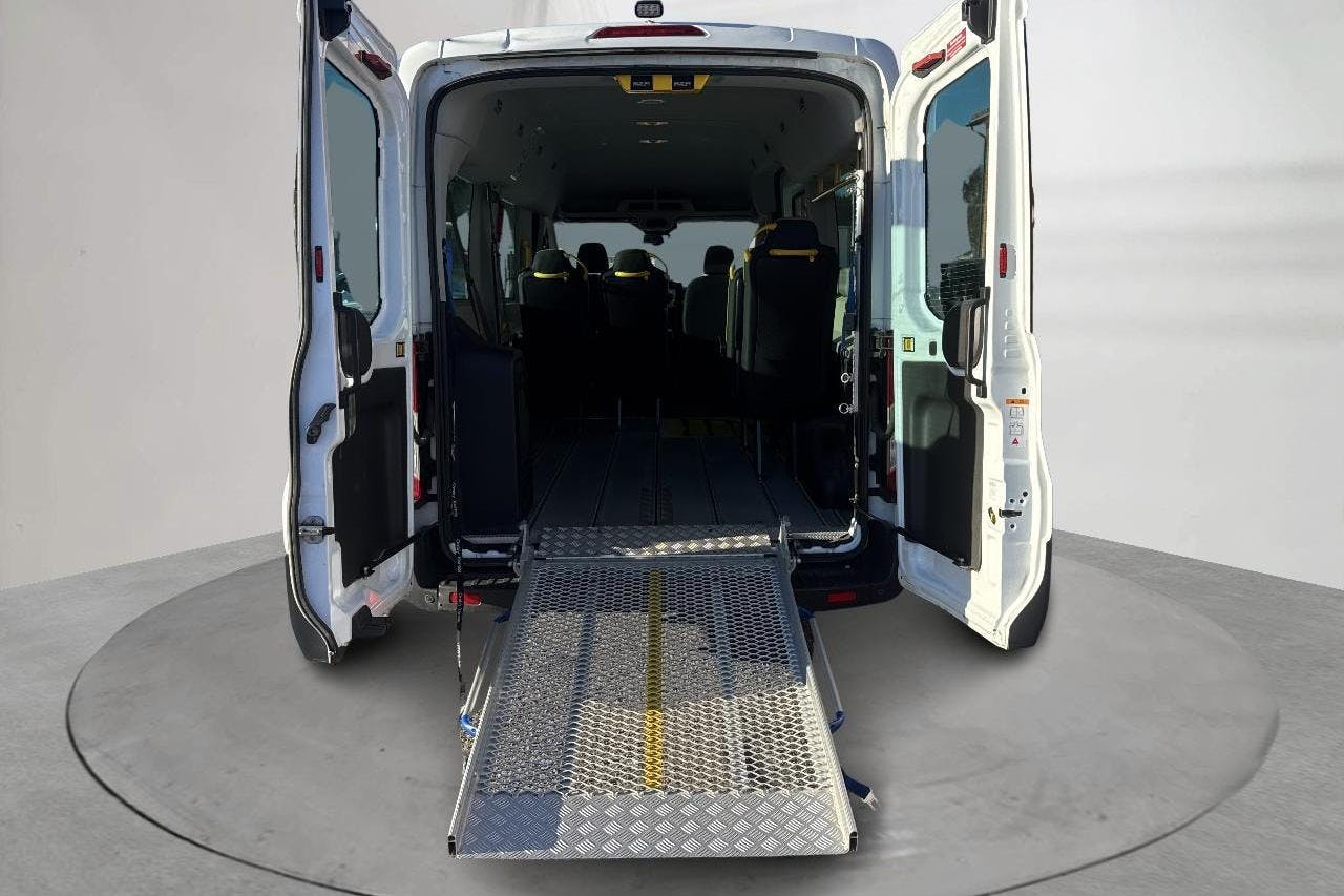 Ford Transit 350 2.0 TDCi 2WD Skåp (130hk) - 45 035 mil - Manuell - vit - 2016