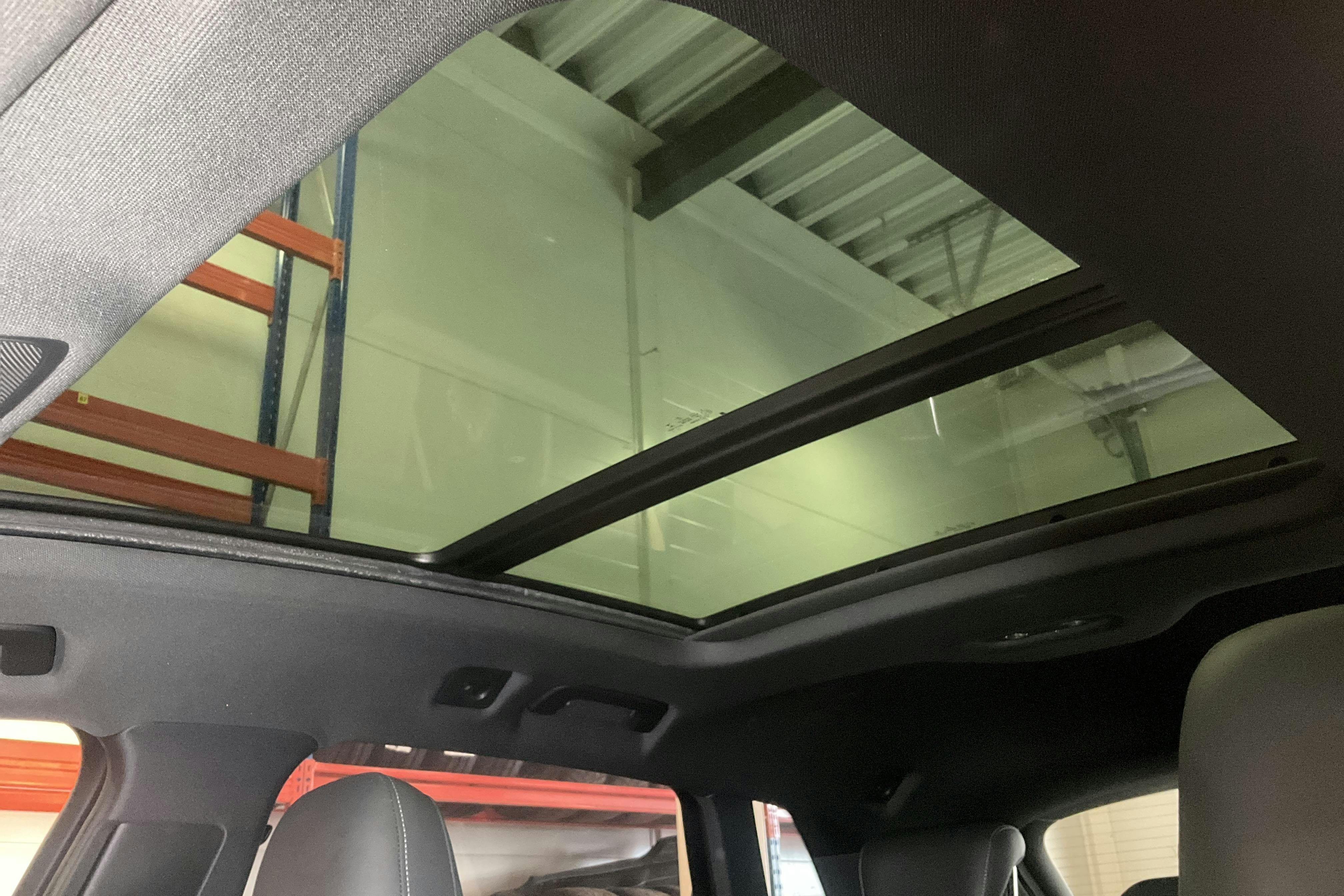 Audi e-tron S quattro 95 kWh (503hk) - 7 620 mil - Automat - vit - 2021