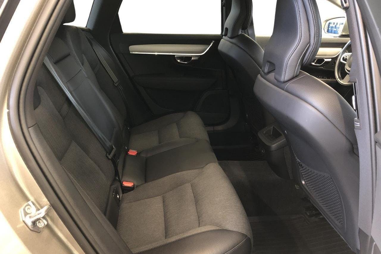Volvo V90 B4 Mildhybrid, Diesel (190hk) - 6 893 mil - Automat - grå - 2022