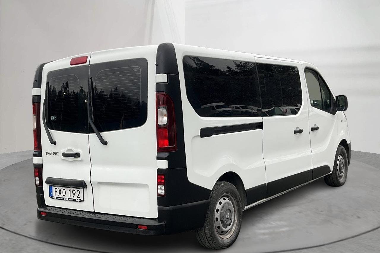 Renault Trafic 1.6 dCi Kombi (120hk) - 21 553 mil - Manuell - vit - 2015