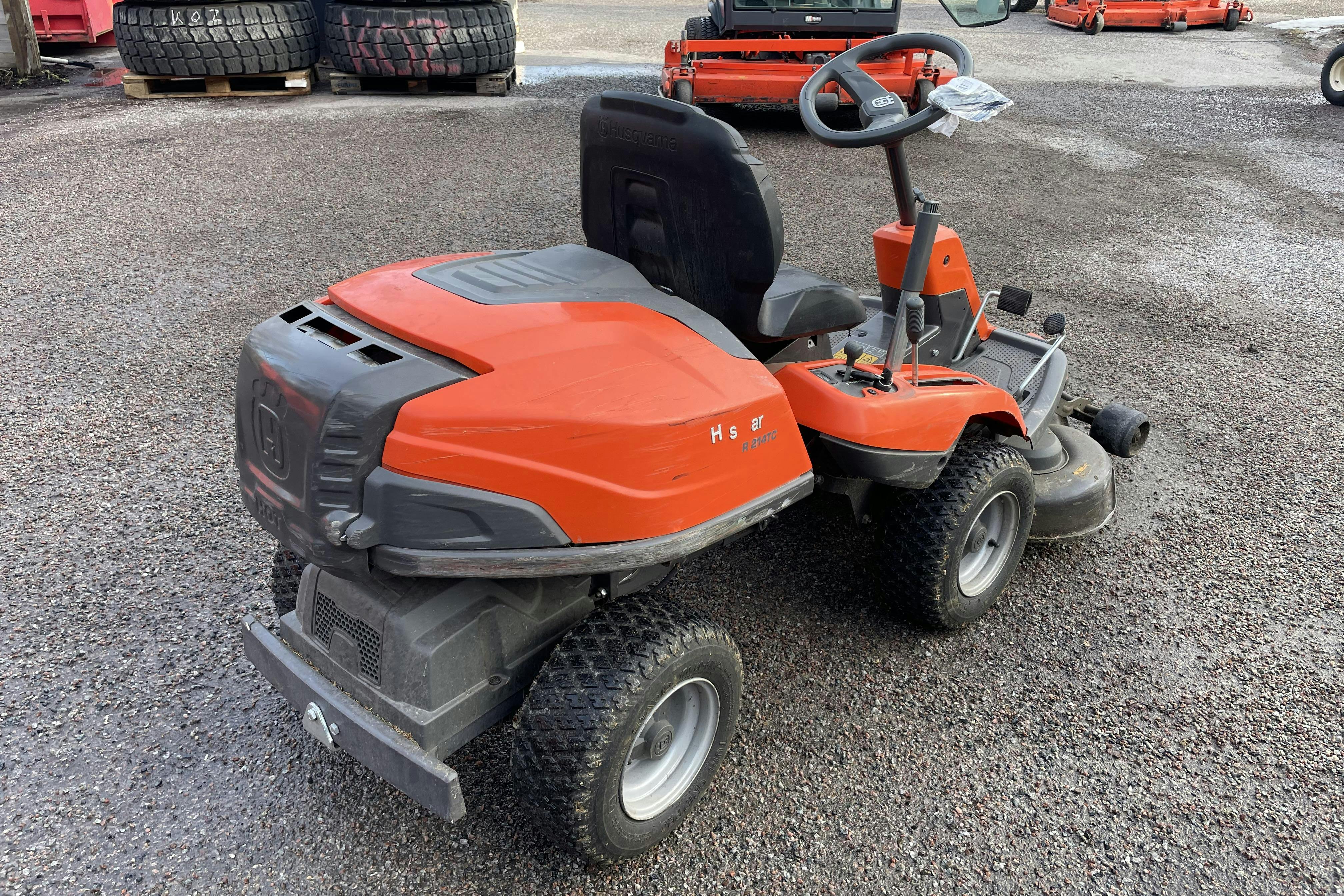 Husqvarna R214TC -  - 2021