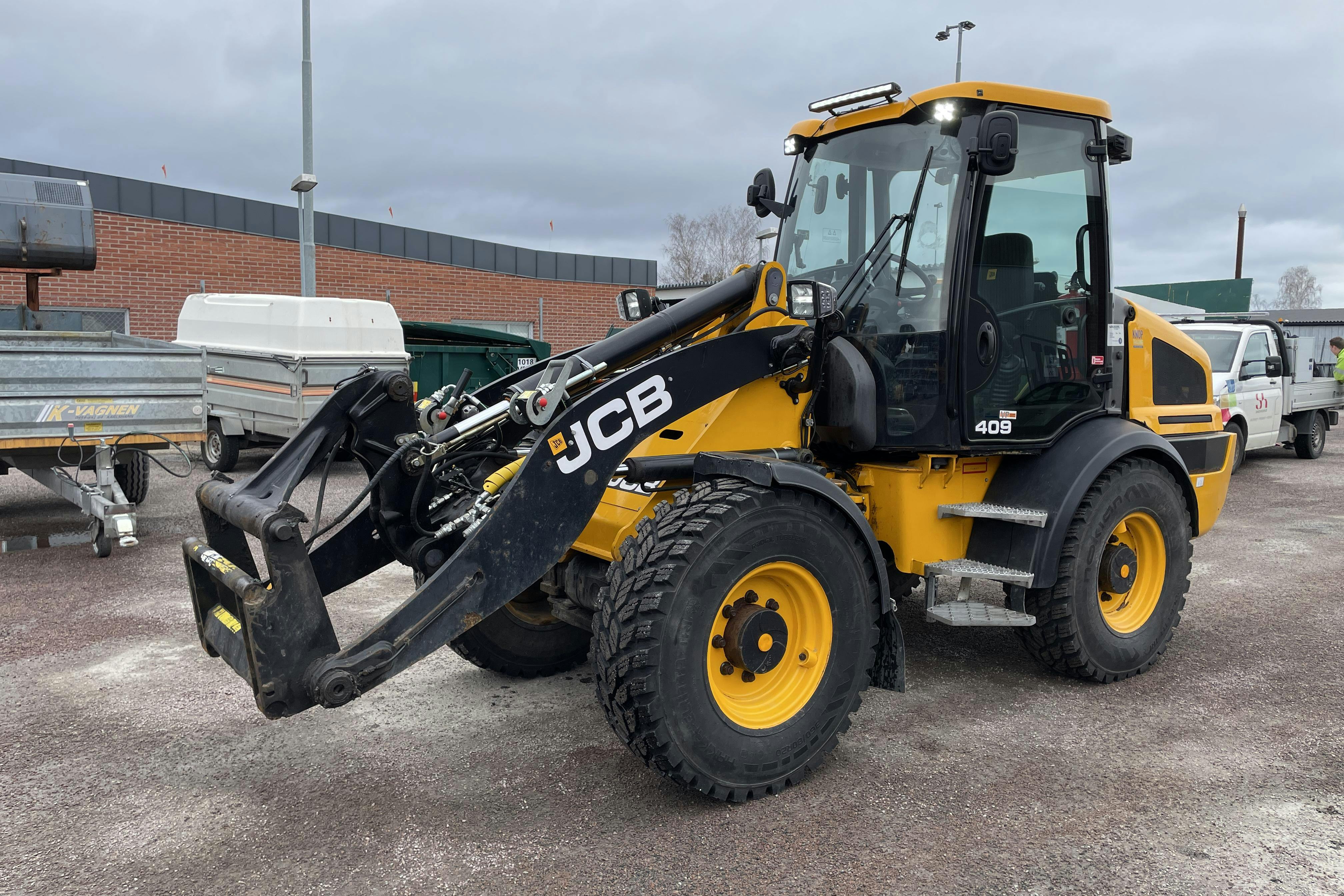 JCB 409 inkl redskap -  - Automat - 2016