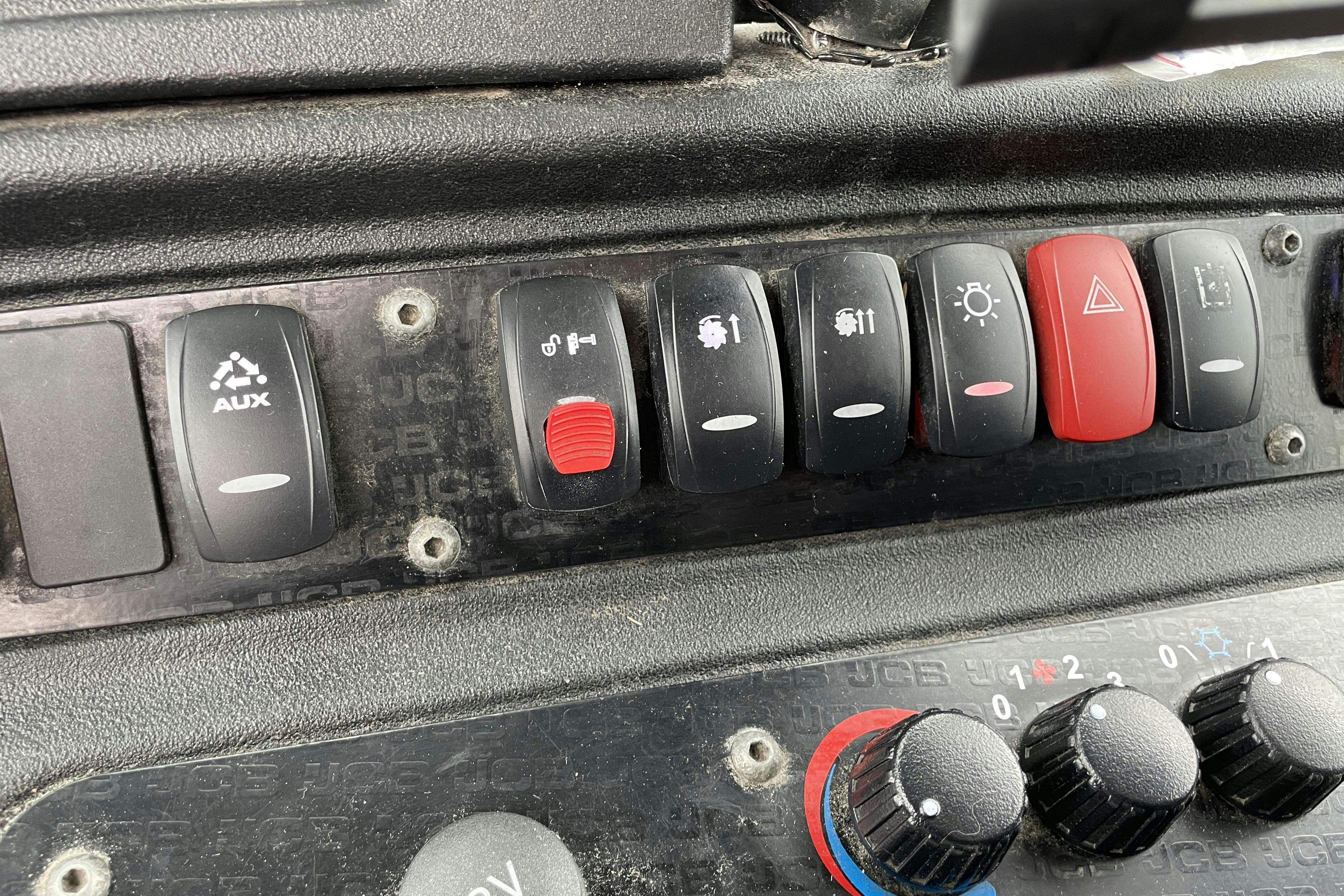 JCB 409 inkl redskap -  - Automat - 2016