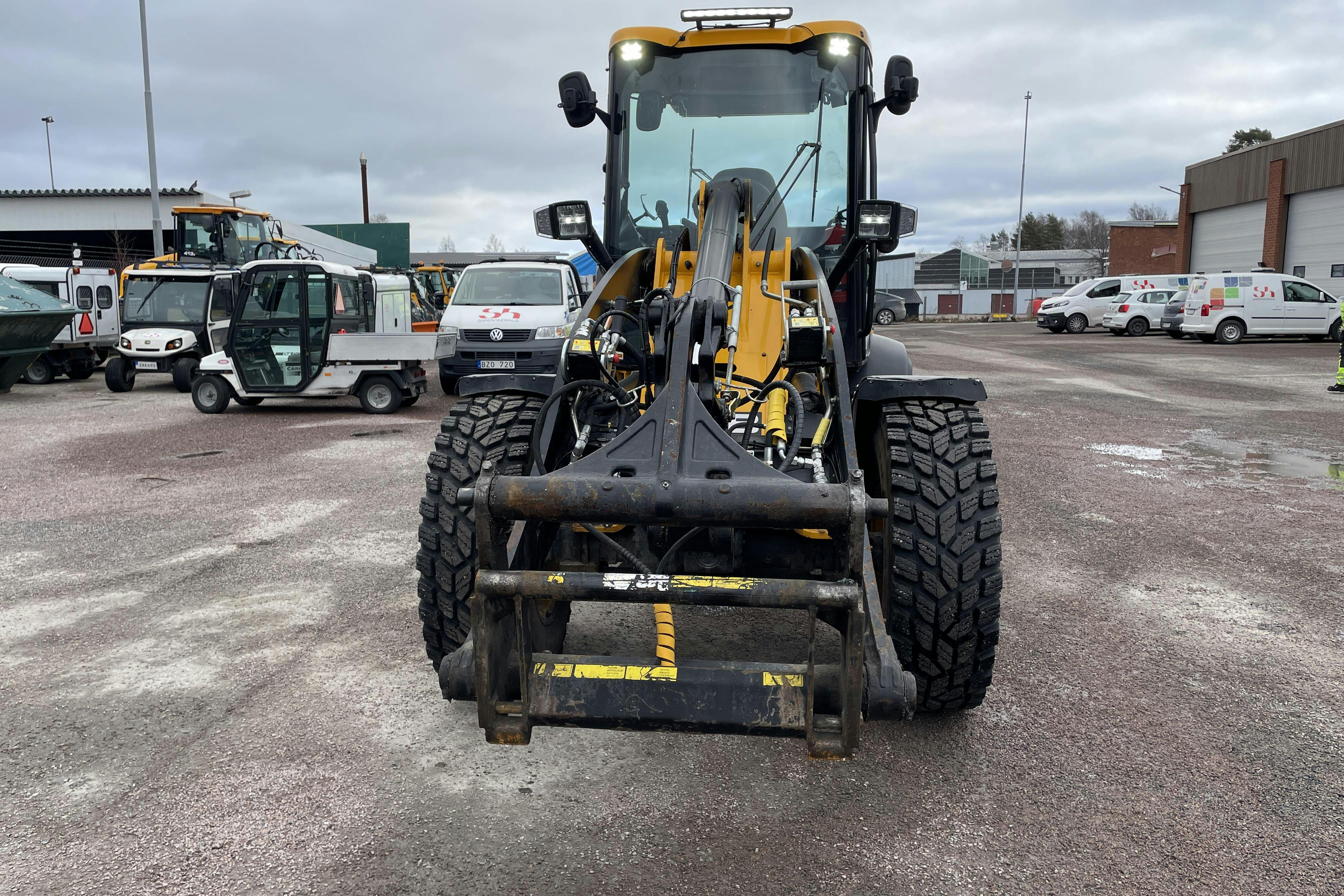 JCB 409 inkl redskap -  - Automat - 2016