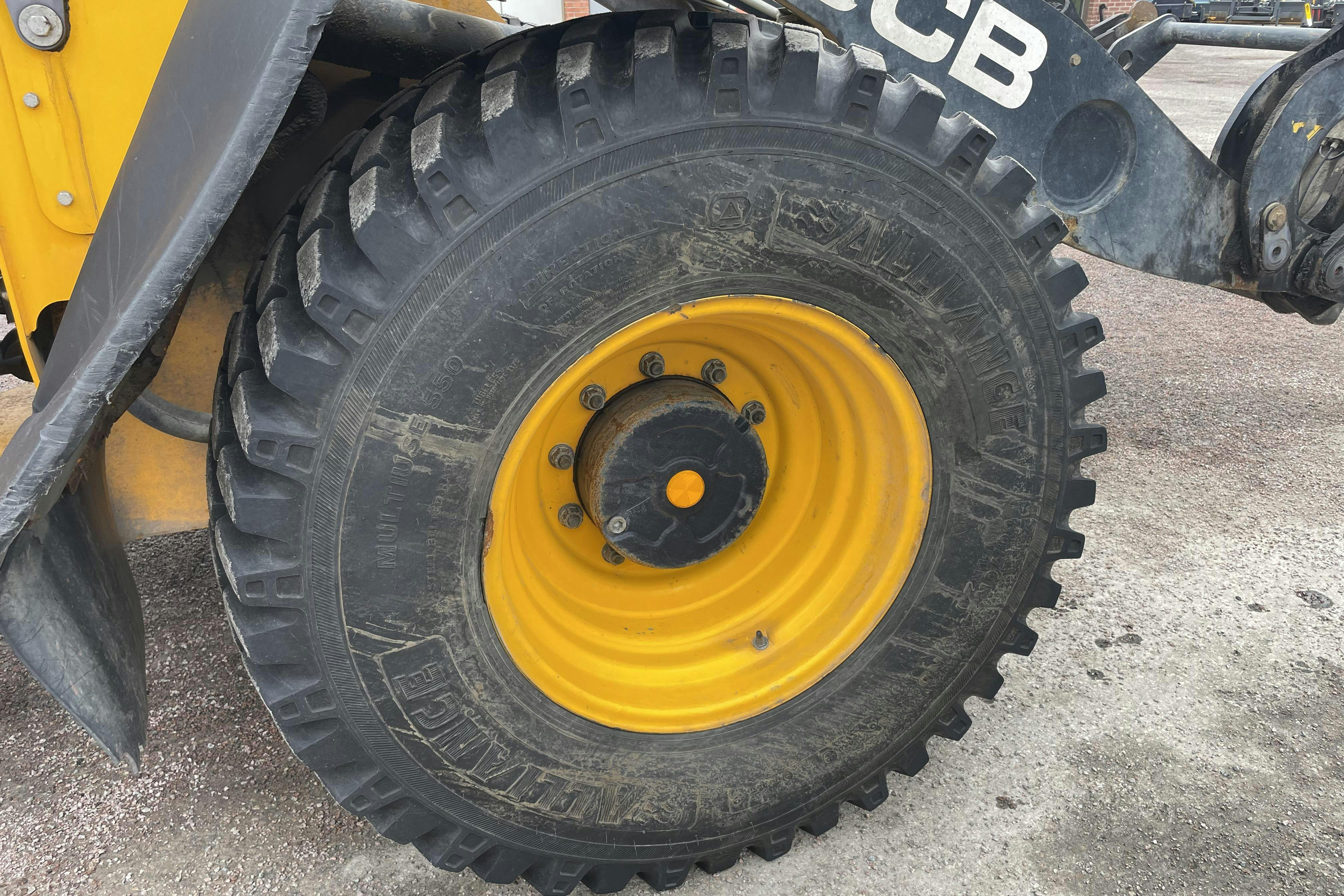 JCB 413S inkl redskap -  - Automat - 2014