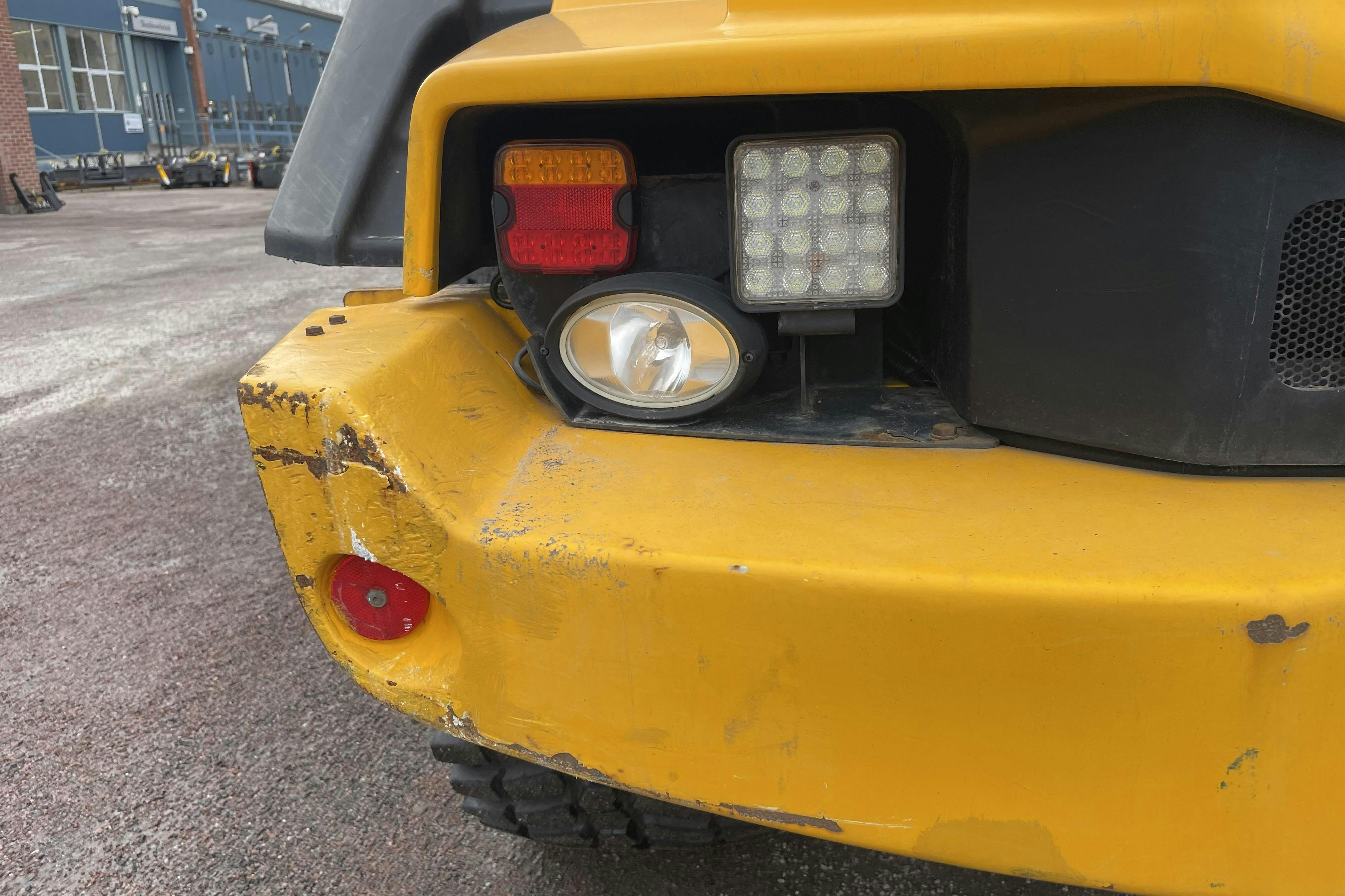 JCB 413S inkl redskap -  - Automat - 2014