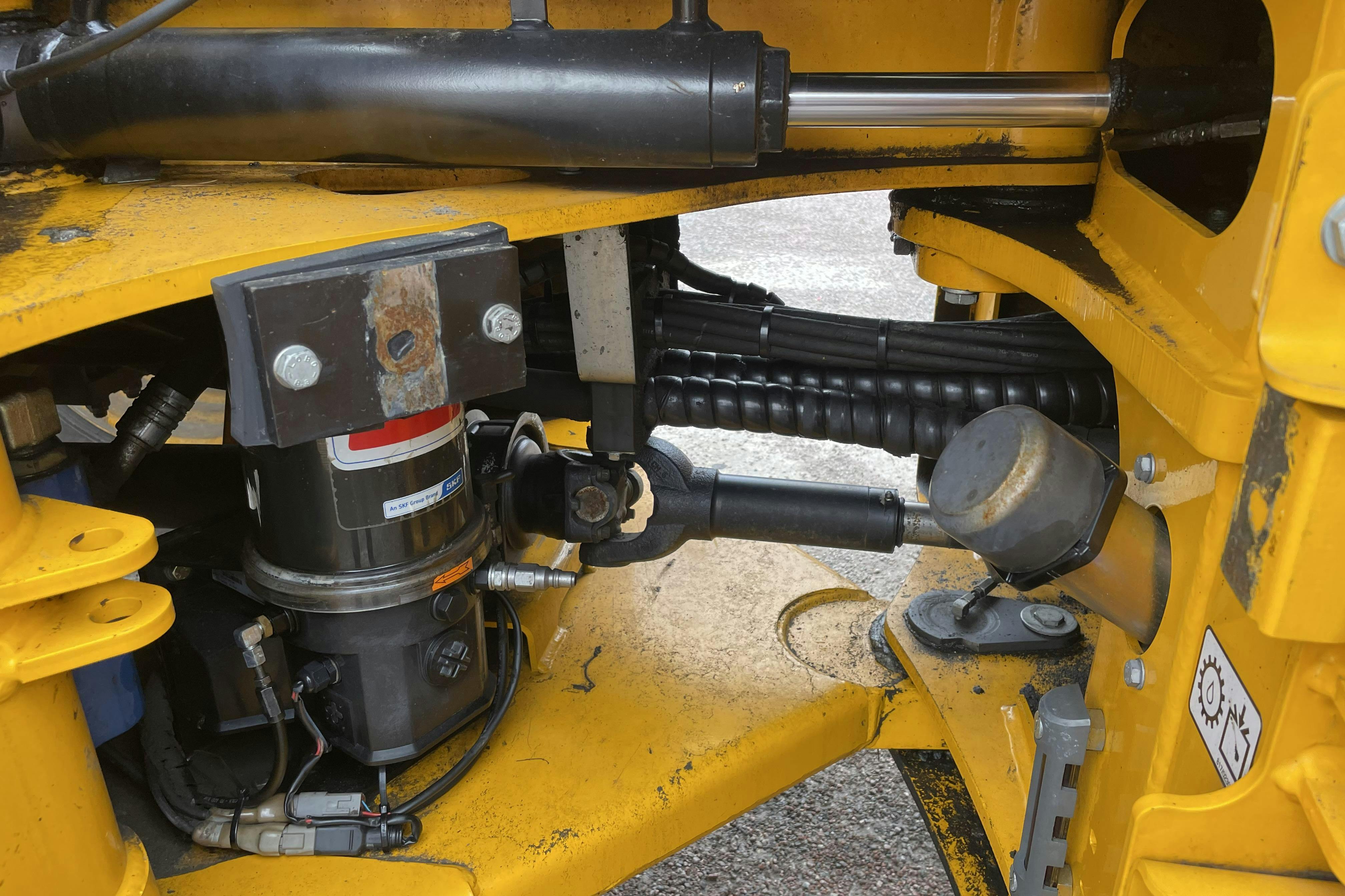 JCB 413S inkl redskap -  - Automat - 2014