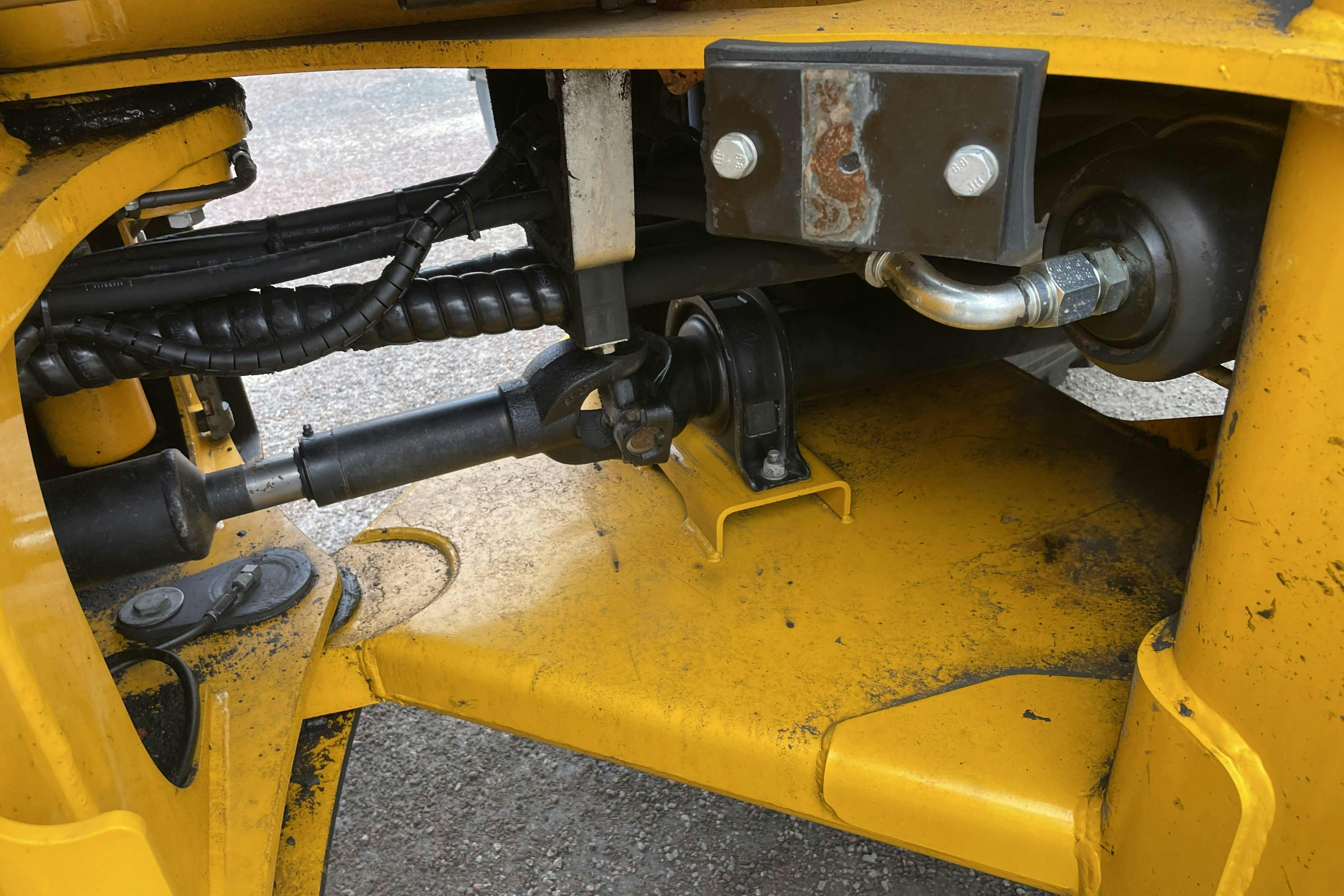 JCB 413S inkl redskap -  - Automat - 2014