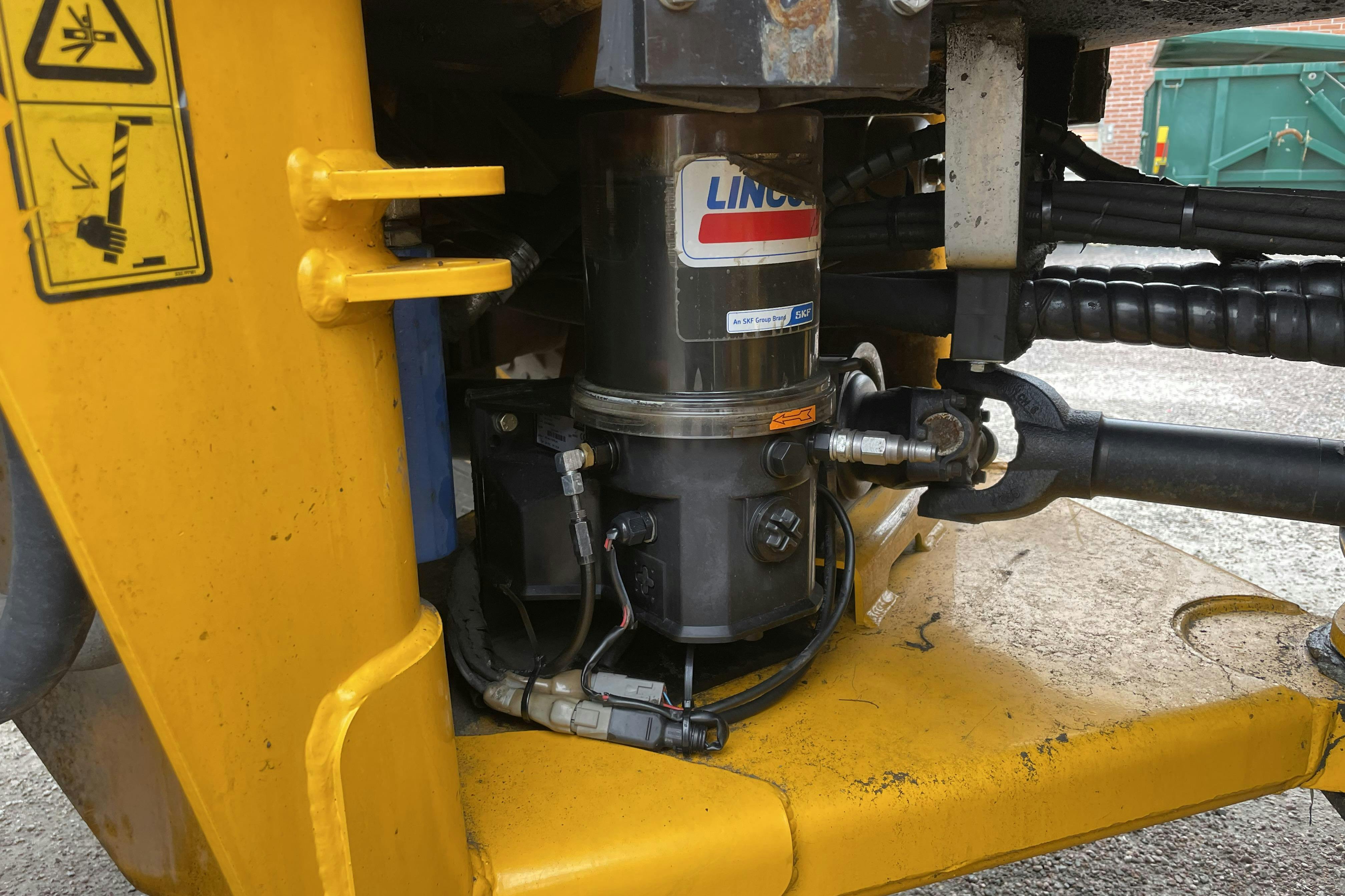 JCB 413S inkl redskap -  - Automat - 2014