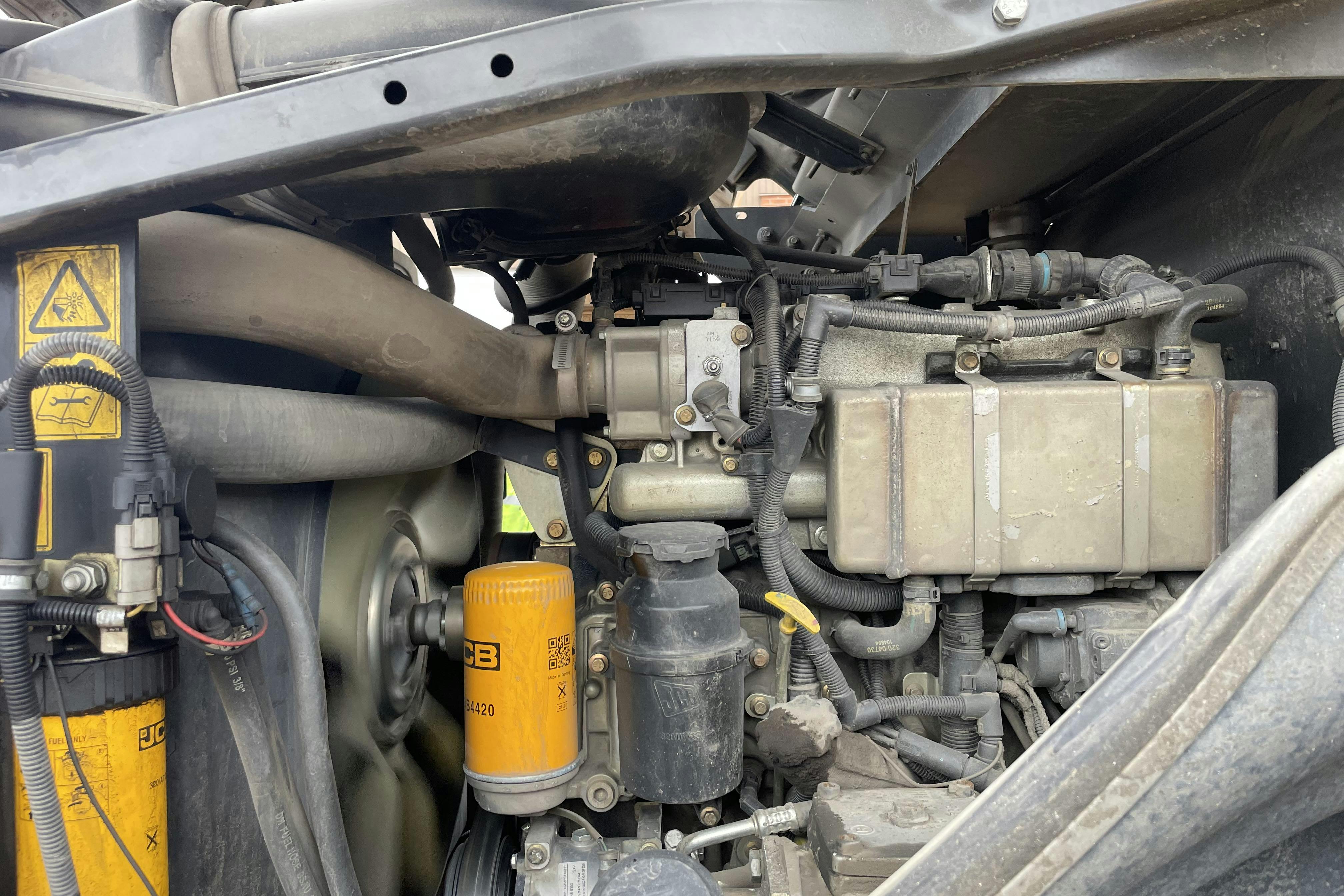 JCB 413S inkl redskap -  - Automat - 2014