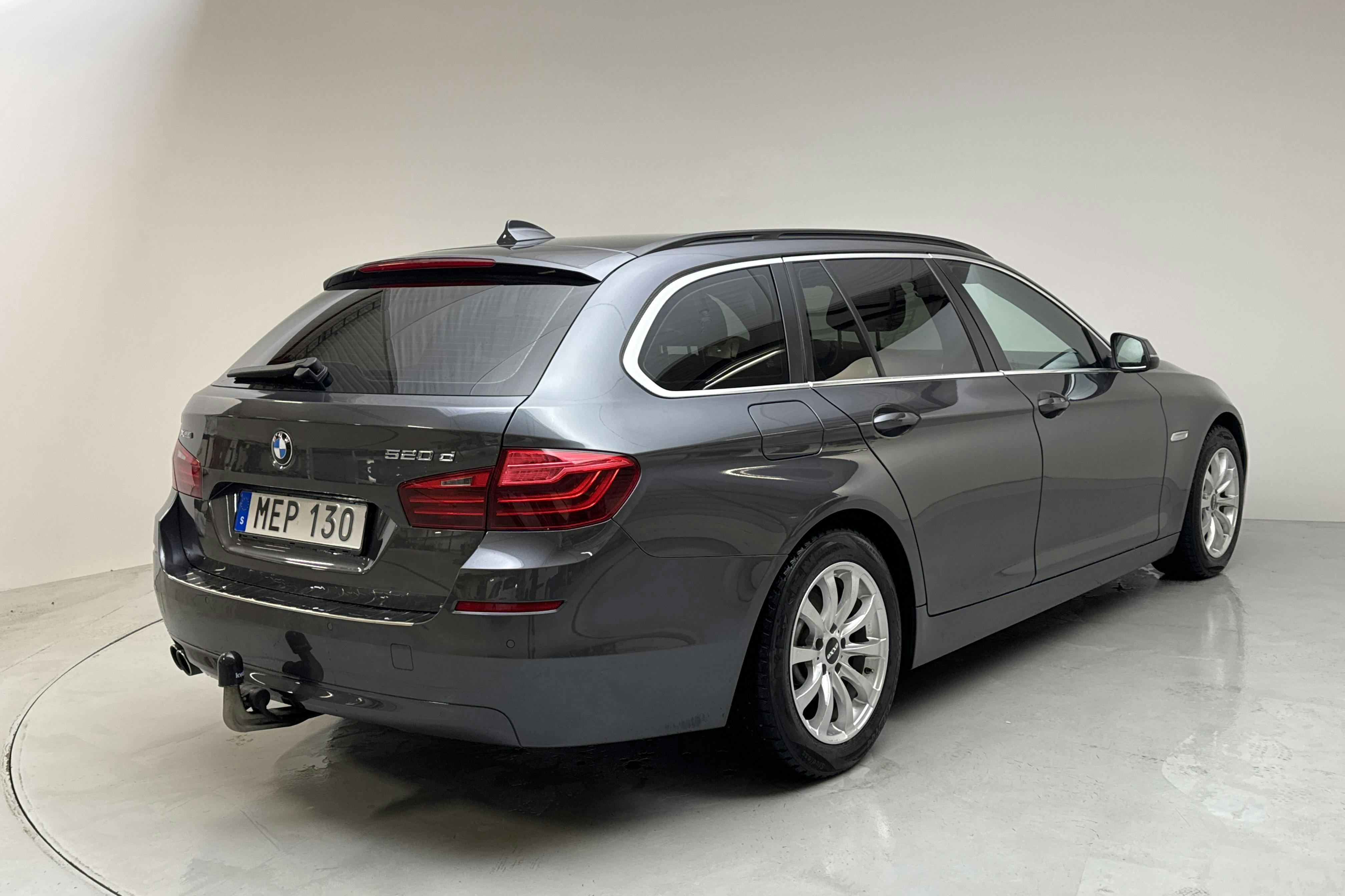 BMW 520d xDrive Touring, F11 (190hk) - 11 879 mil - Automat - grå - 2016
