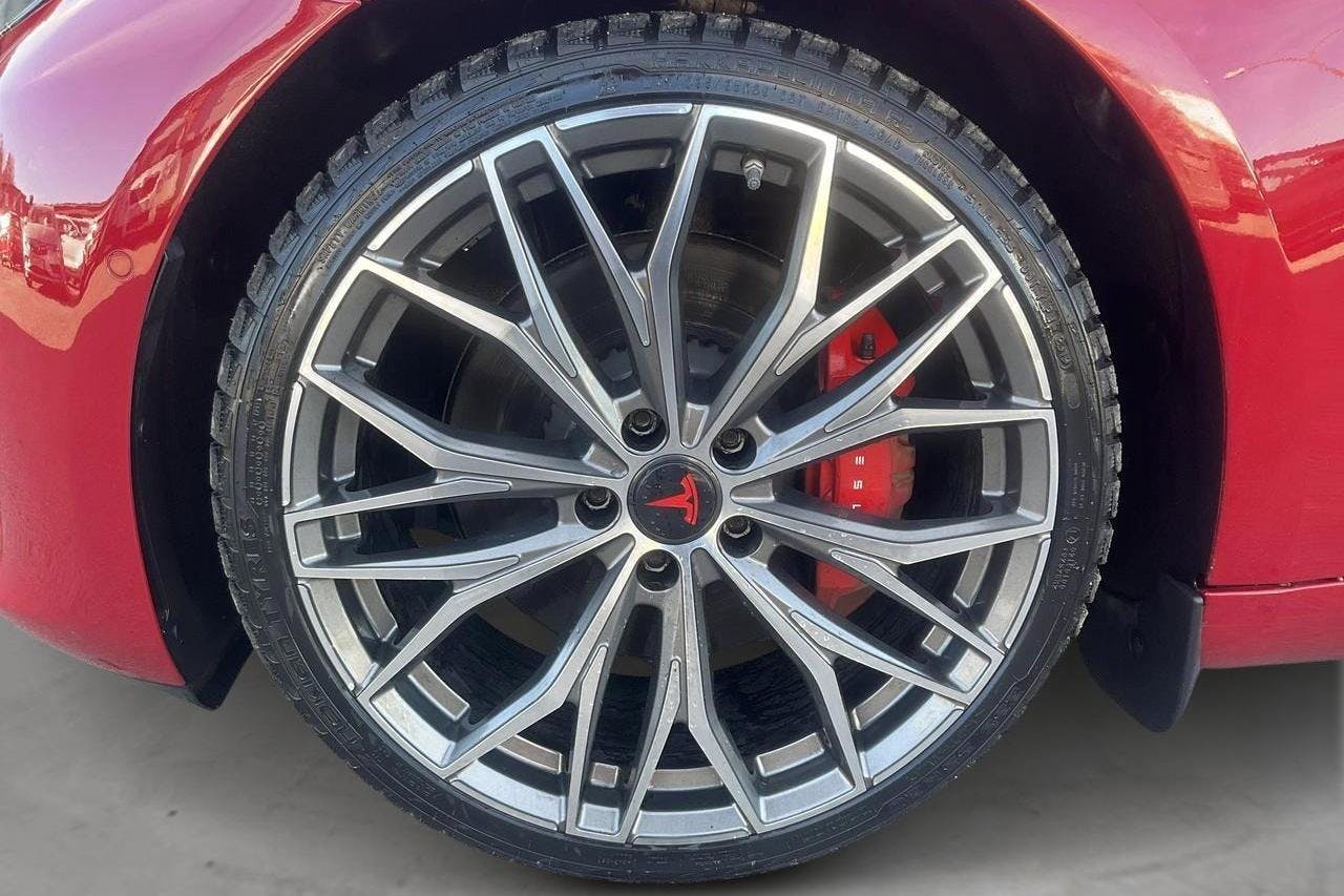 Tesla Model 3 Performance AWD - 65 070 km - Automaattinen - punainen - 2020