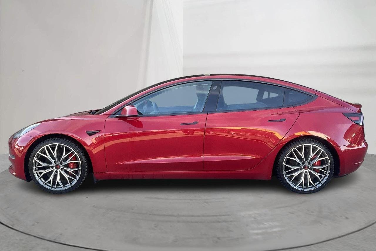 Tesla Model 3 Performance AWD - 65 070 km - Automaattinen - punainen - 2020