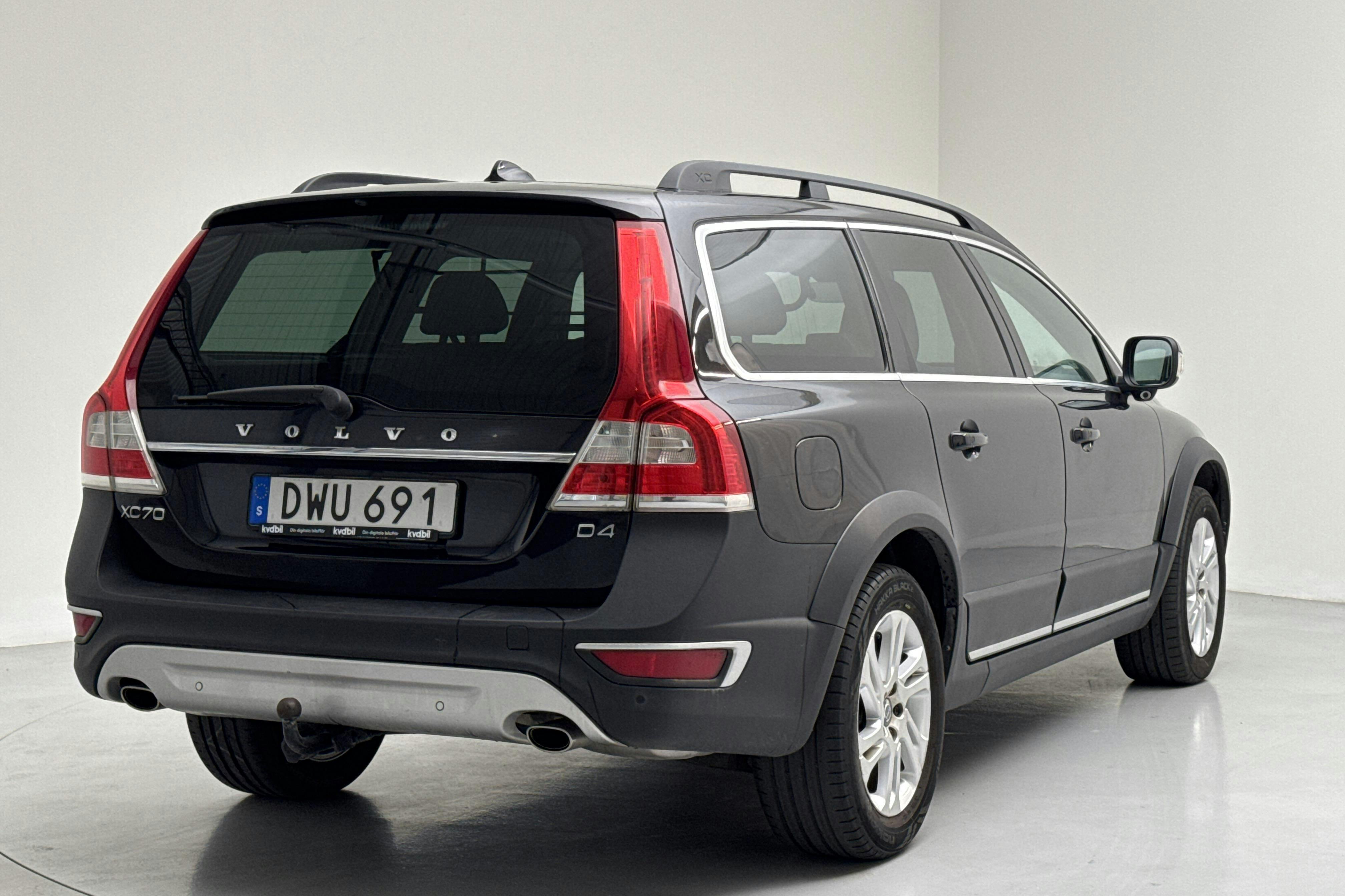 Volvo XC70 II D4 2WD (181hk) - 193 600 km - Manual - black - 2015