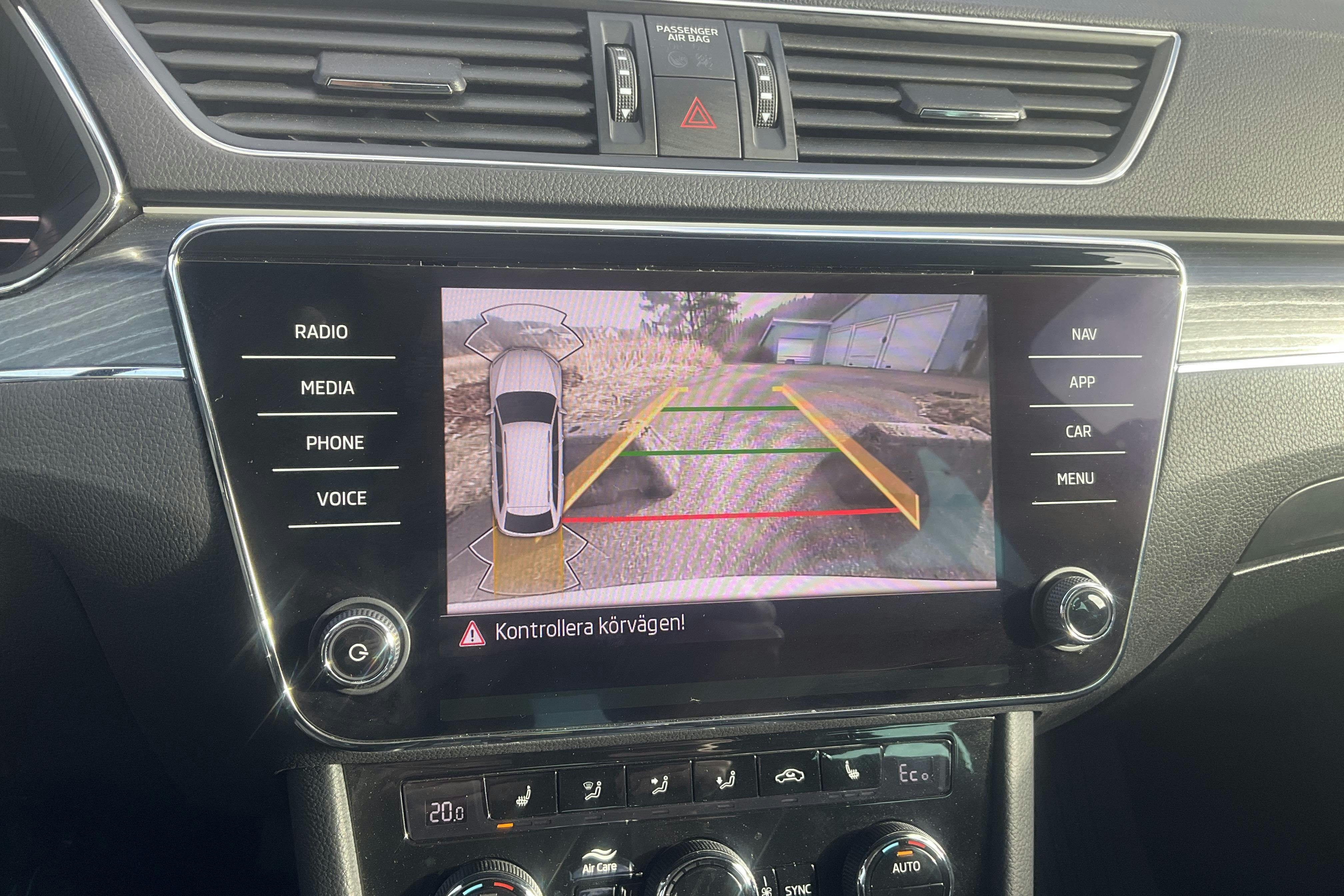 Skoda Superb 1.4 TSI PHEV Kombi (218hk) - 5 347 mil - Automat - vit - 2021