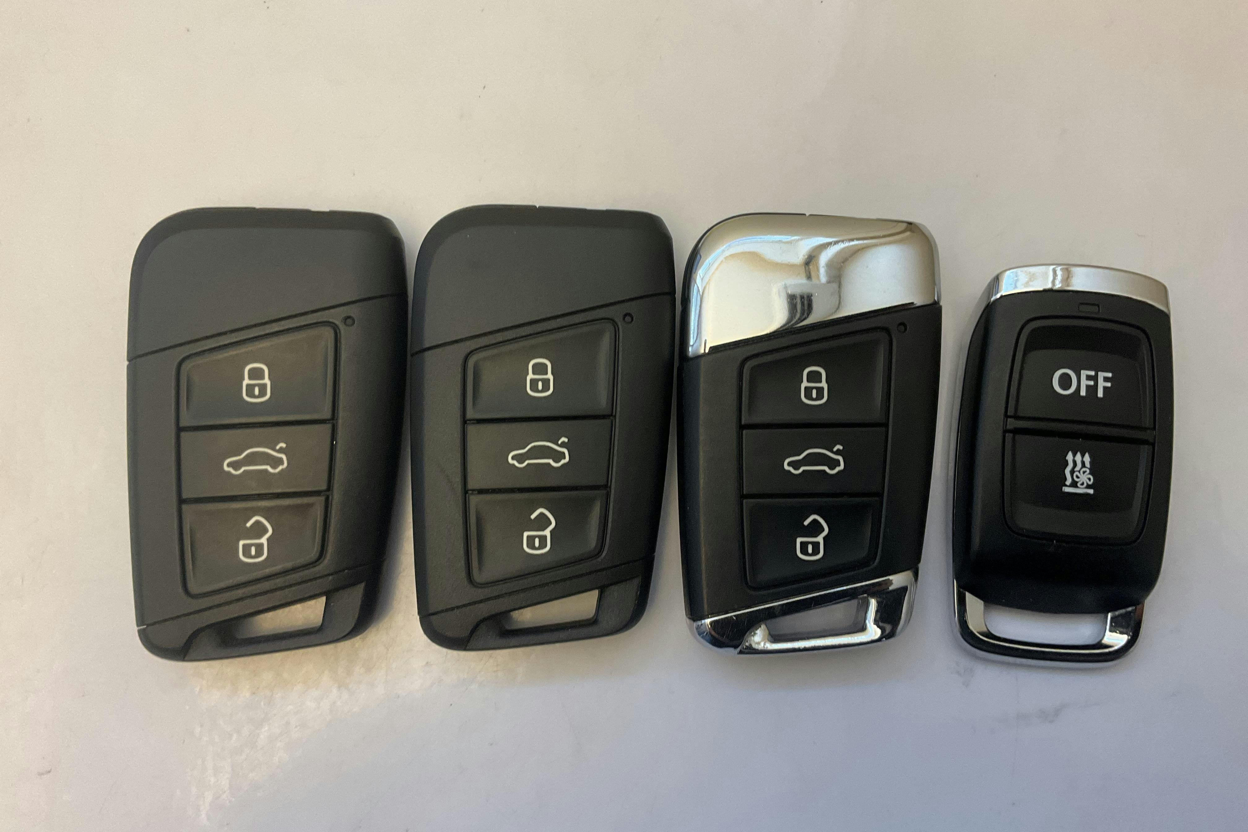 Skoda Superb 1.4 TSI PHEV Kombi (218hk) - 5 347 mil - Automat - vit - 2021