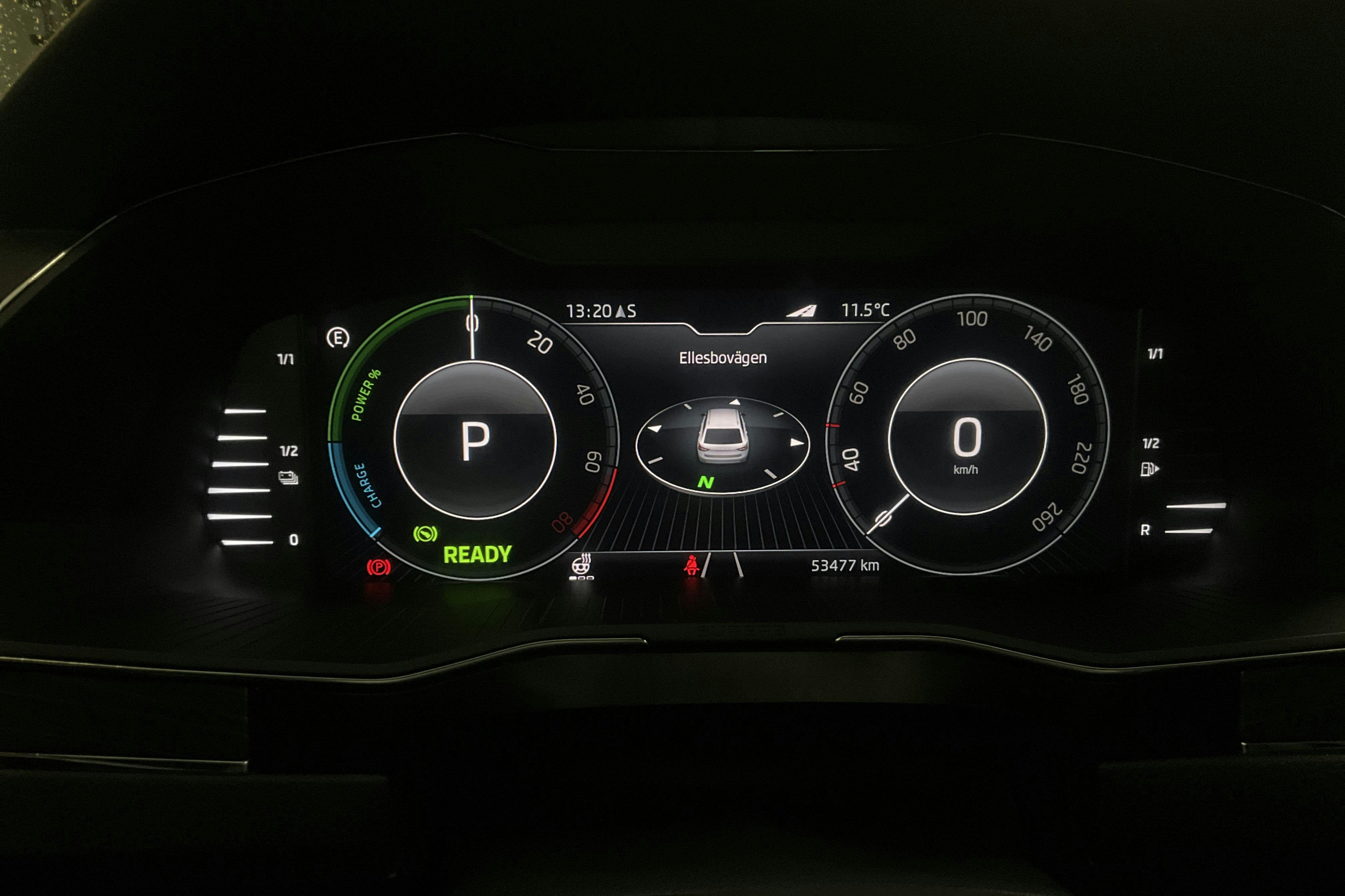 Skoda Superb 1.4 TSI PHEV Kombi (218hk) - 5 347 mil - Automat - vit - 2021