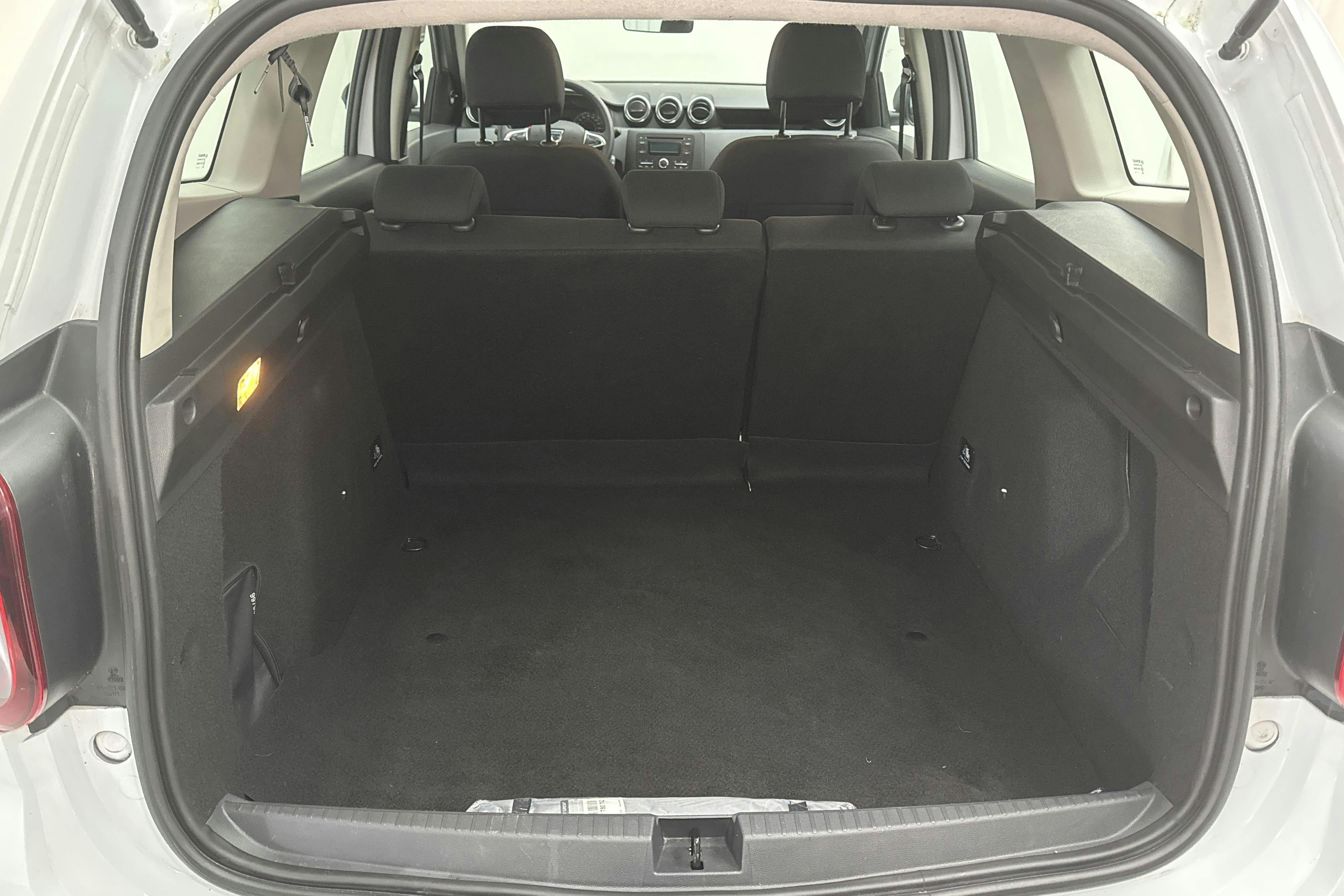Dacia Duster 1.0 TCe 4x2 (100hk) - 3 551 mil - Manuell - vit - 2020