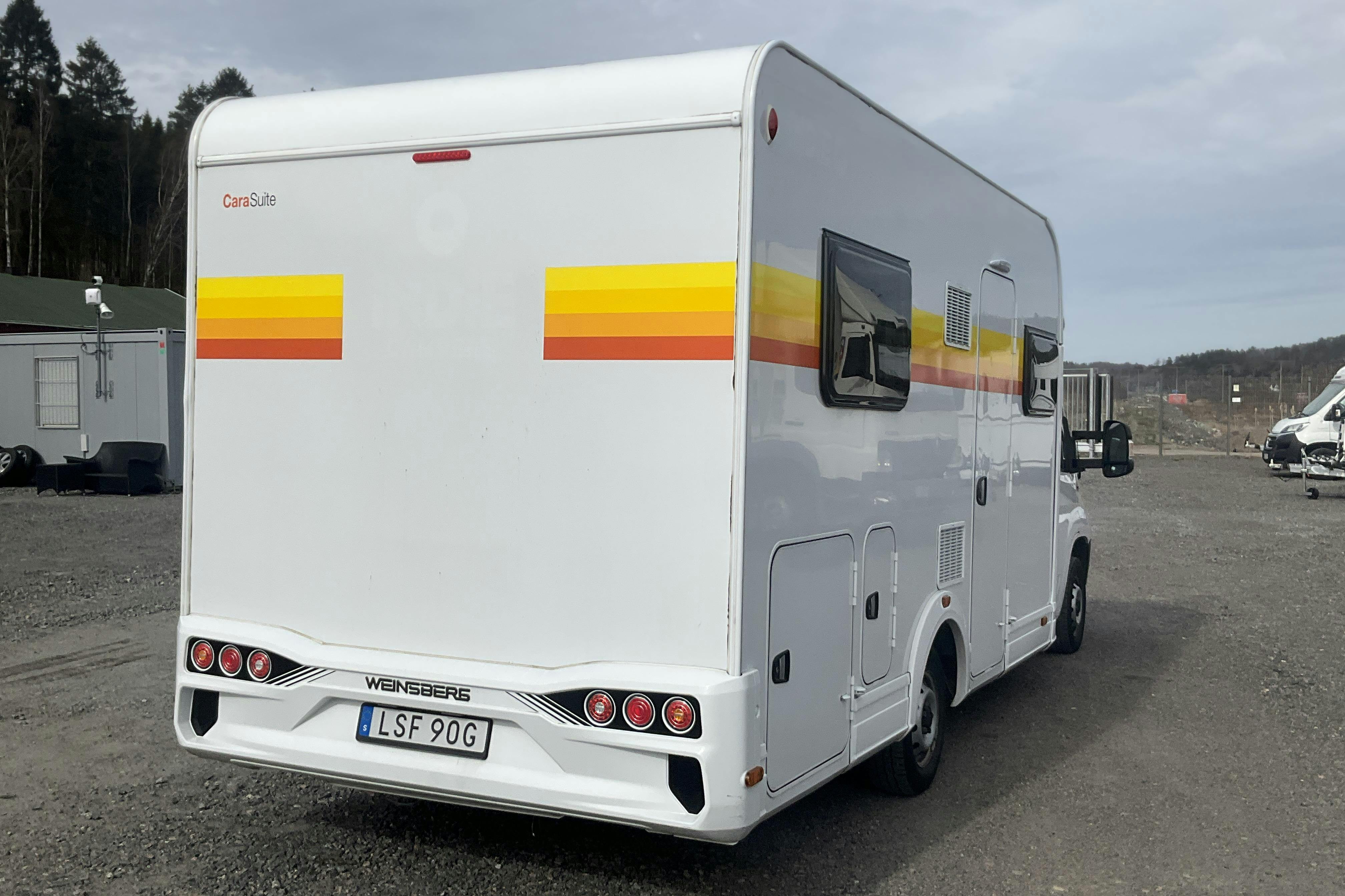 FIAT WEINSBERG CaraSuite 650 MF Husbil - 91 120 km - Käsitsi - valge - 2021