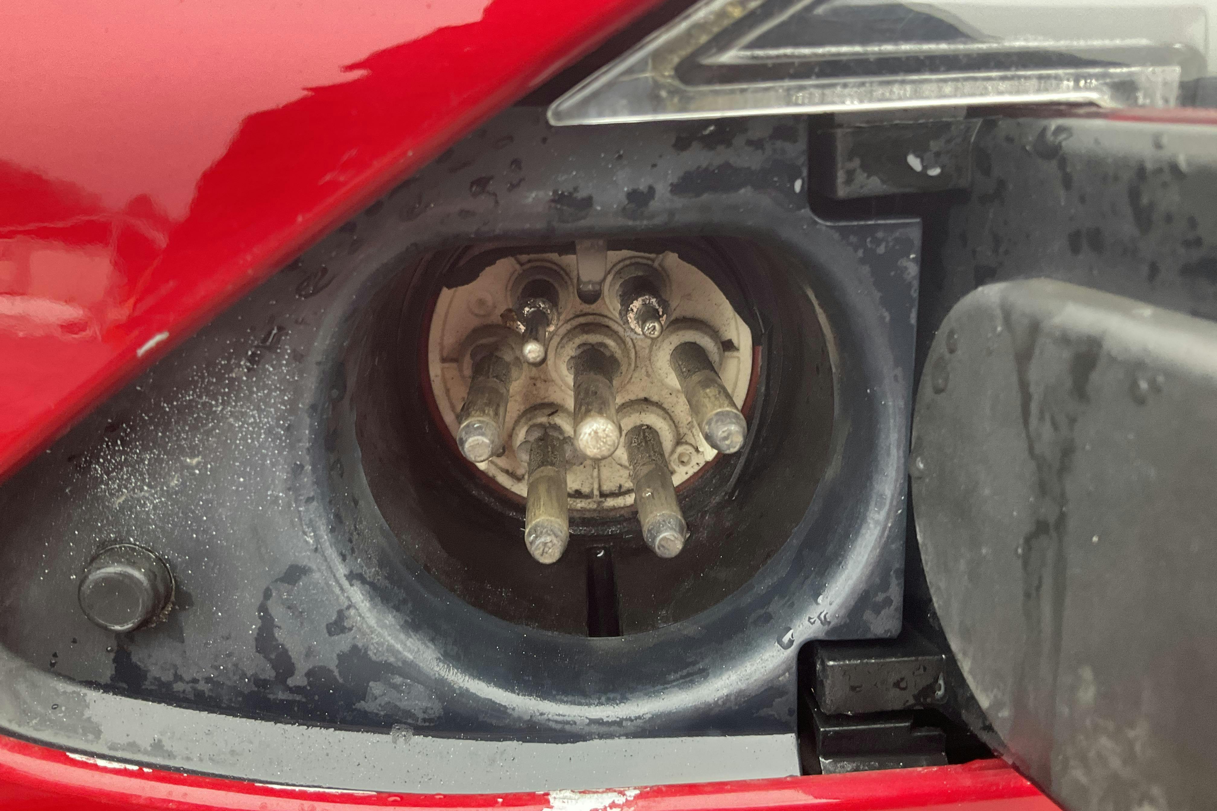 Tesla Model S P85+ - 16 917 mil - Automat - röd - 2014