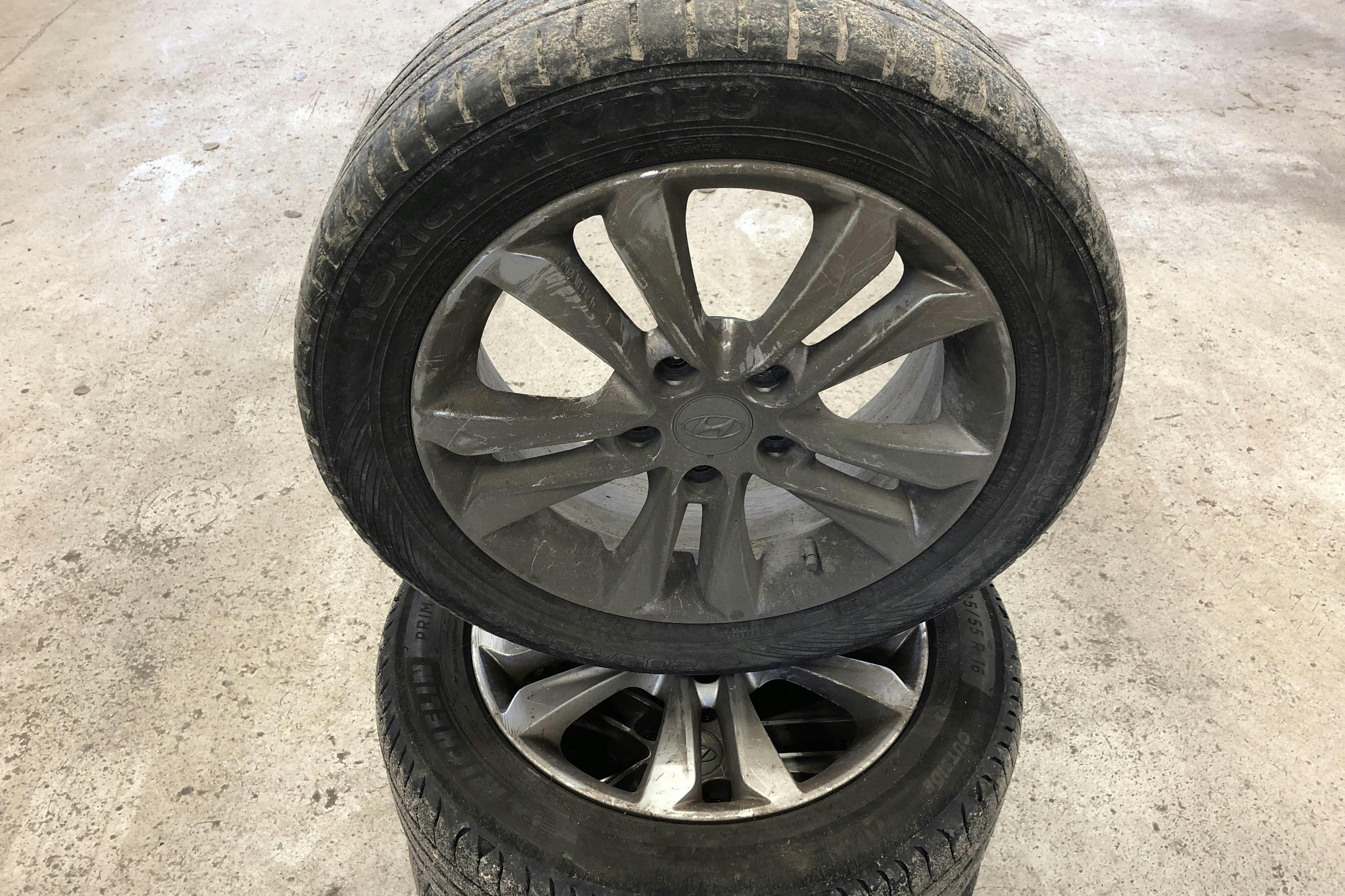 Hyundai i30 1.6 CRDi Kombi (110hk) - 175 930 km - Manualna - srebro - 2013