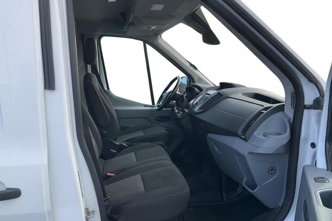Ford Transit 350 2.0 TDCi AWD Skåp (130hk) - 9 778 mil - Manuell - vit - 2018
