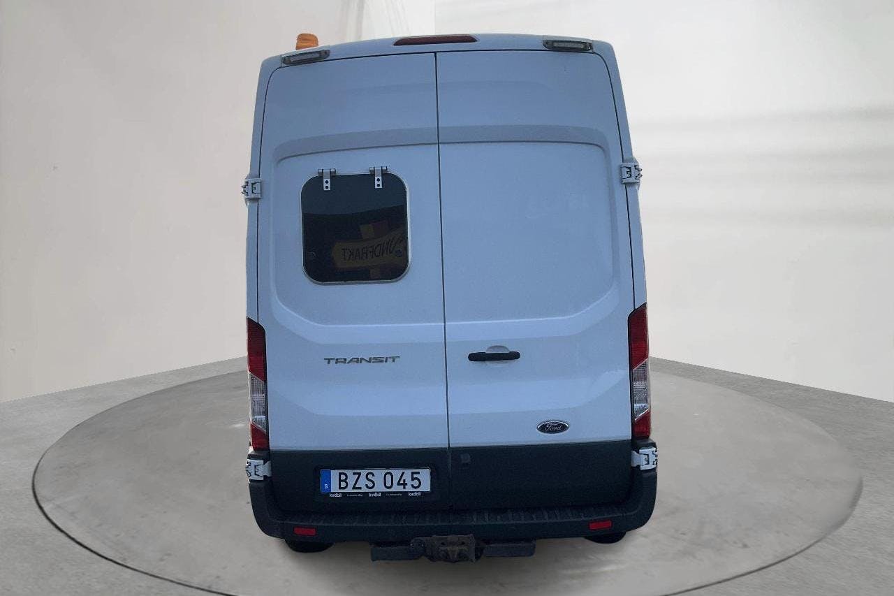 Ford Transit 350 2.0 TDCi AWD Skåp (130hk) - 9 778 mil - Manuell - vit - 2018