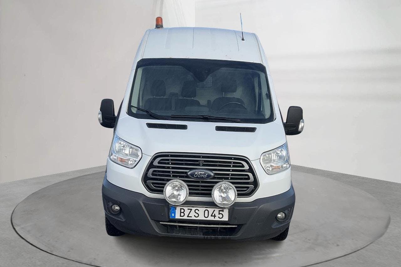 Ford Transit 350 2.0 TDCi AWD Skåp (130hk) - 9 778 mil - Manuell - vit - 2018