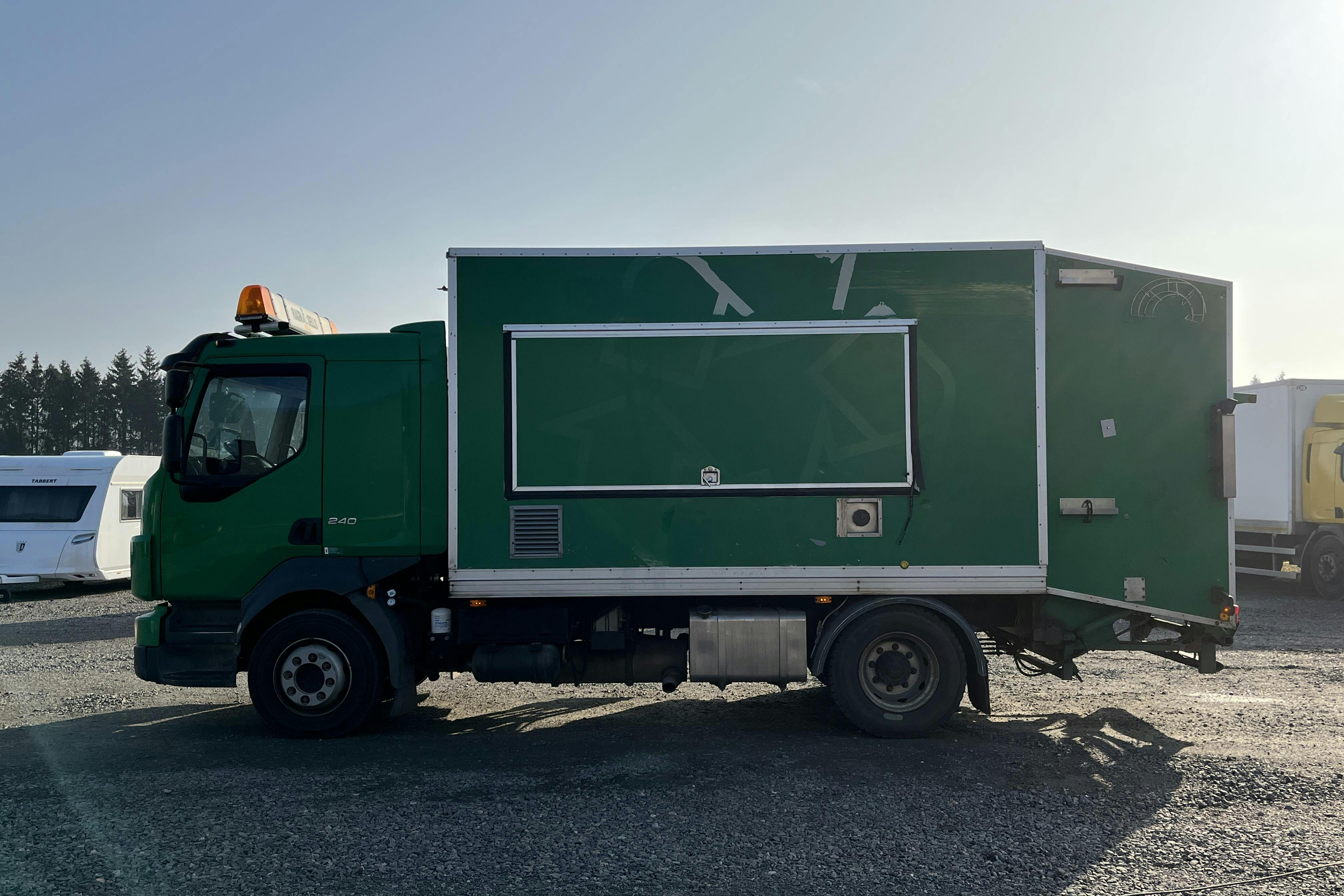 VOLVO FL240 kärltvätt - 119 681 km - Automat - grön - 2008