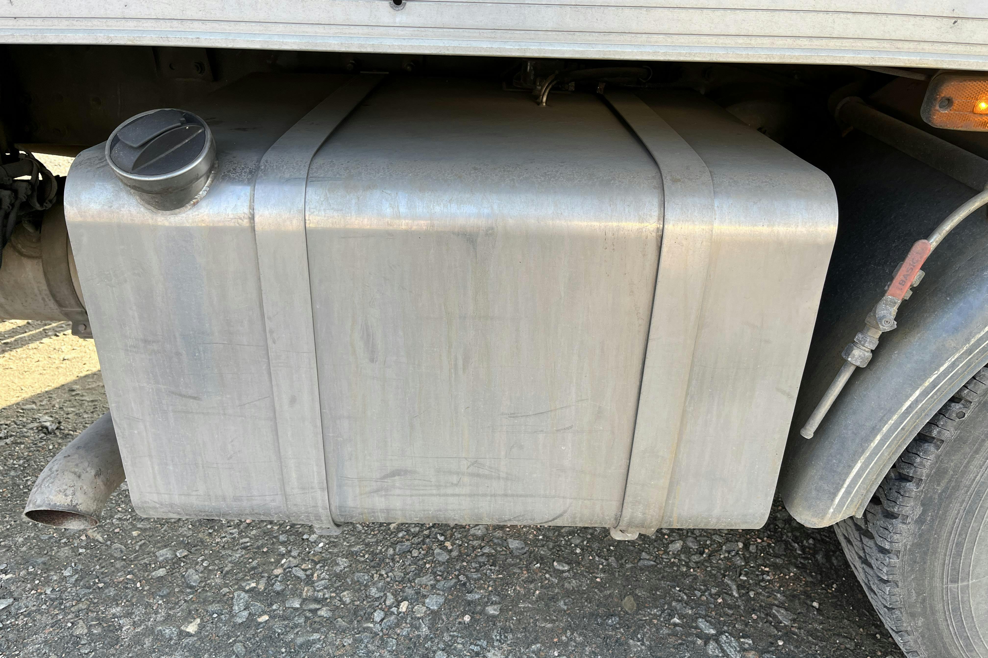 VOLVO FL240 kärltvätt - 119 681 km - Automat - grön - 2008