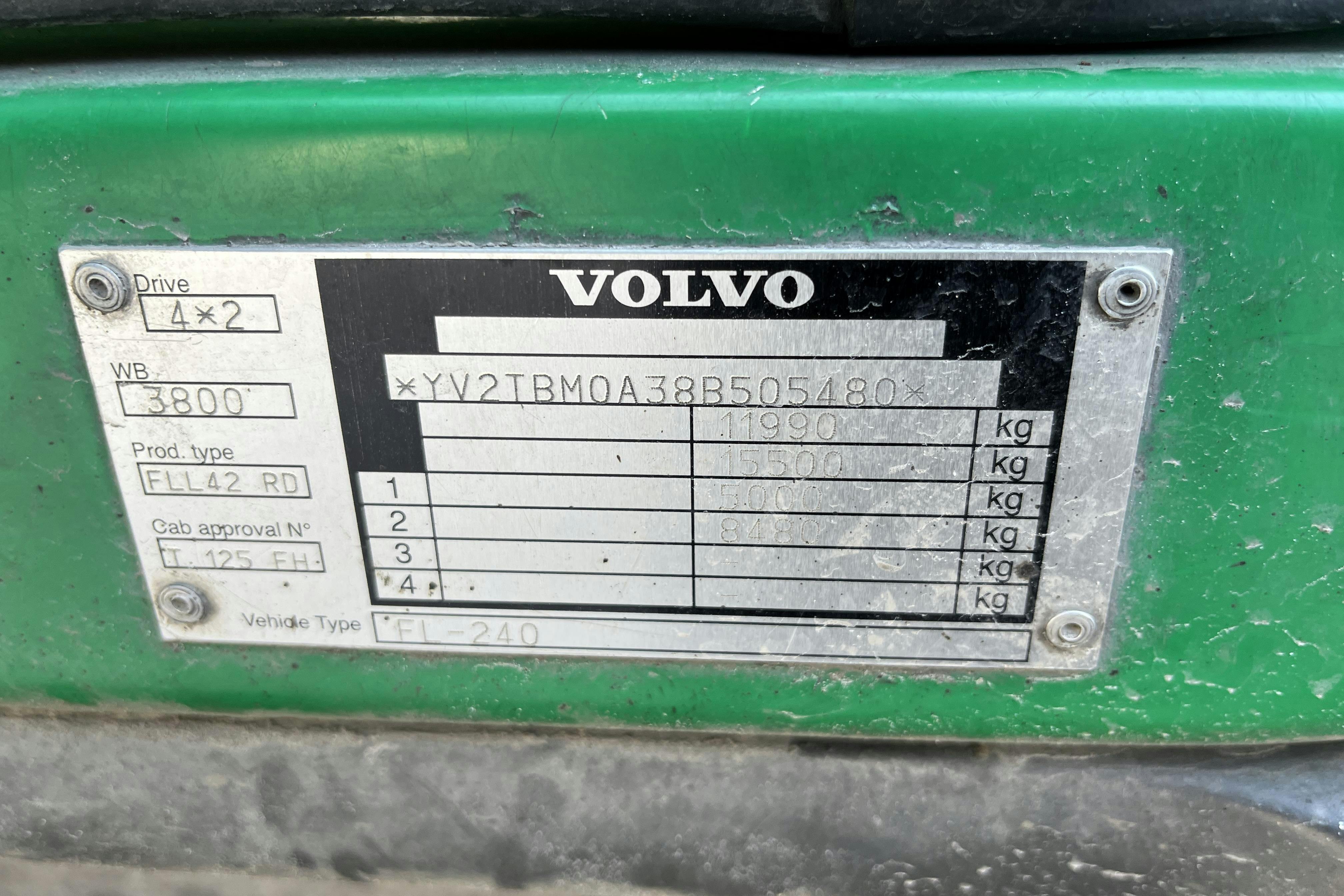 VOLVO FL240 kärltvätt - 119 681 km - Automat - grön - 2008