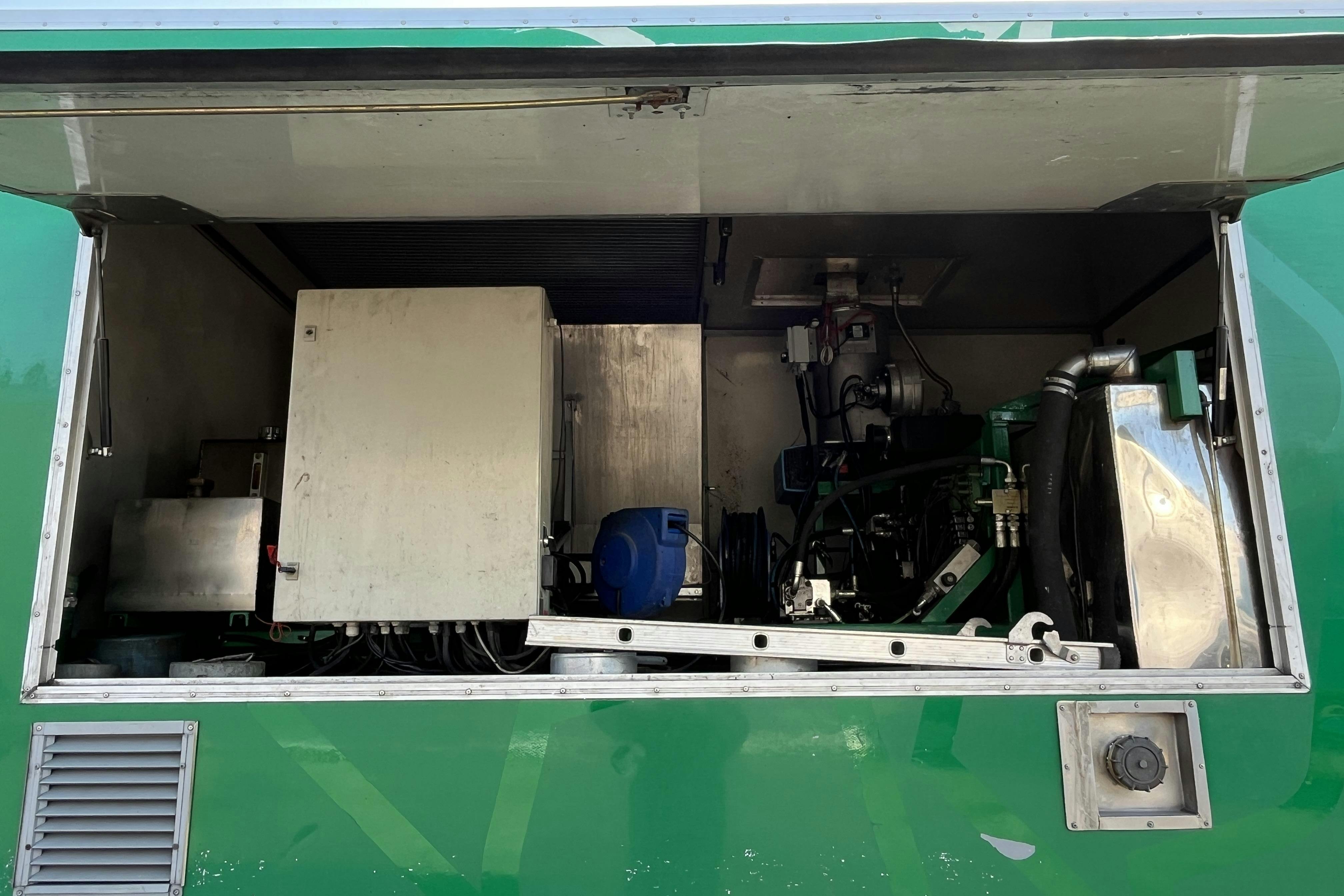 VOLVO FL240 kärltvätt - 119 681 km - Automat - grön - 2008