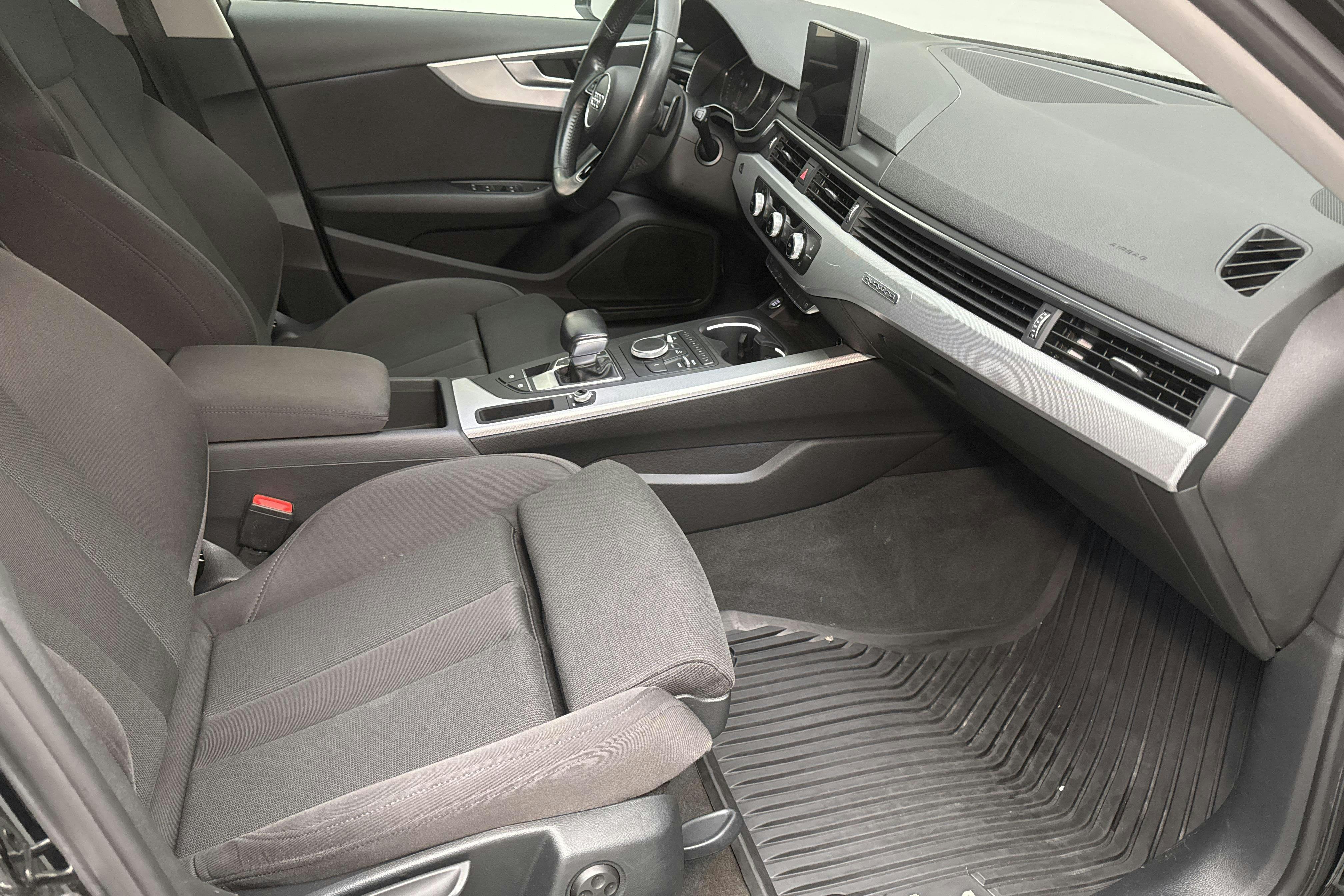 Audi A4 2.0 TDI Avant quattro (190hk) - 117 930 km - Automatic - black - 2017