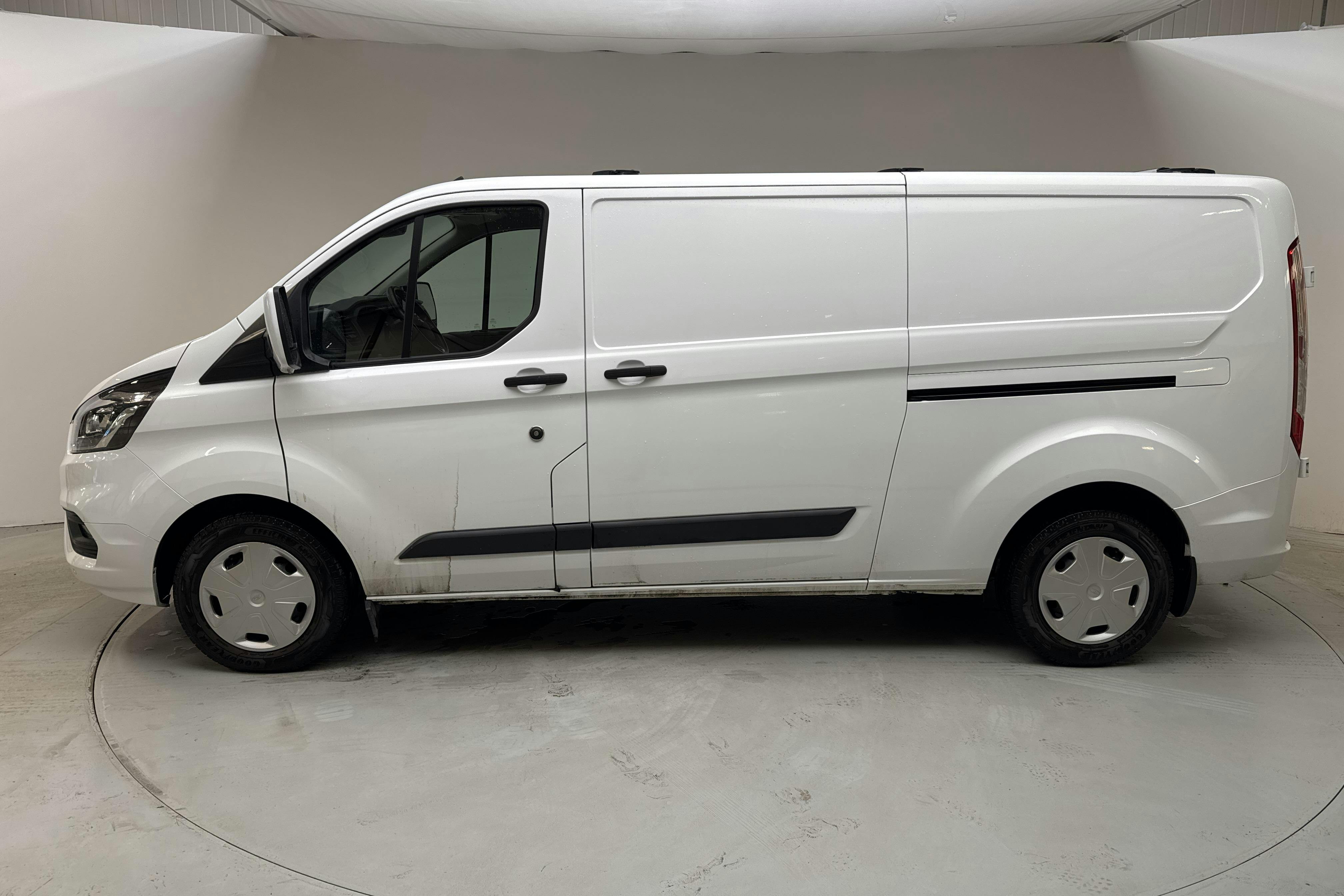 Ford Transit Custom 300 (130hk) - 4 196 mil - Automat - vit - 2020