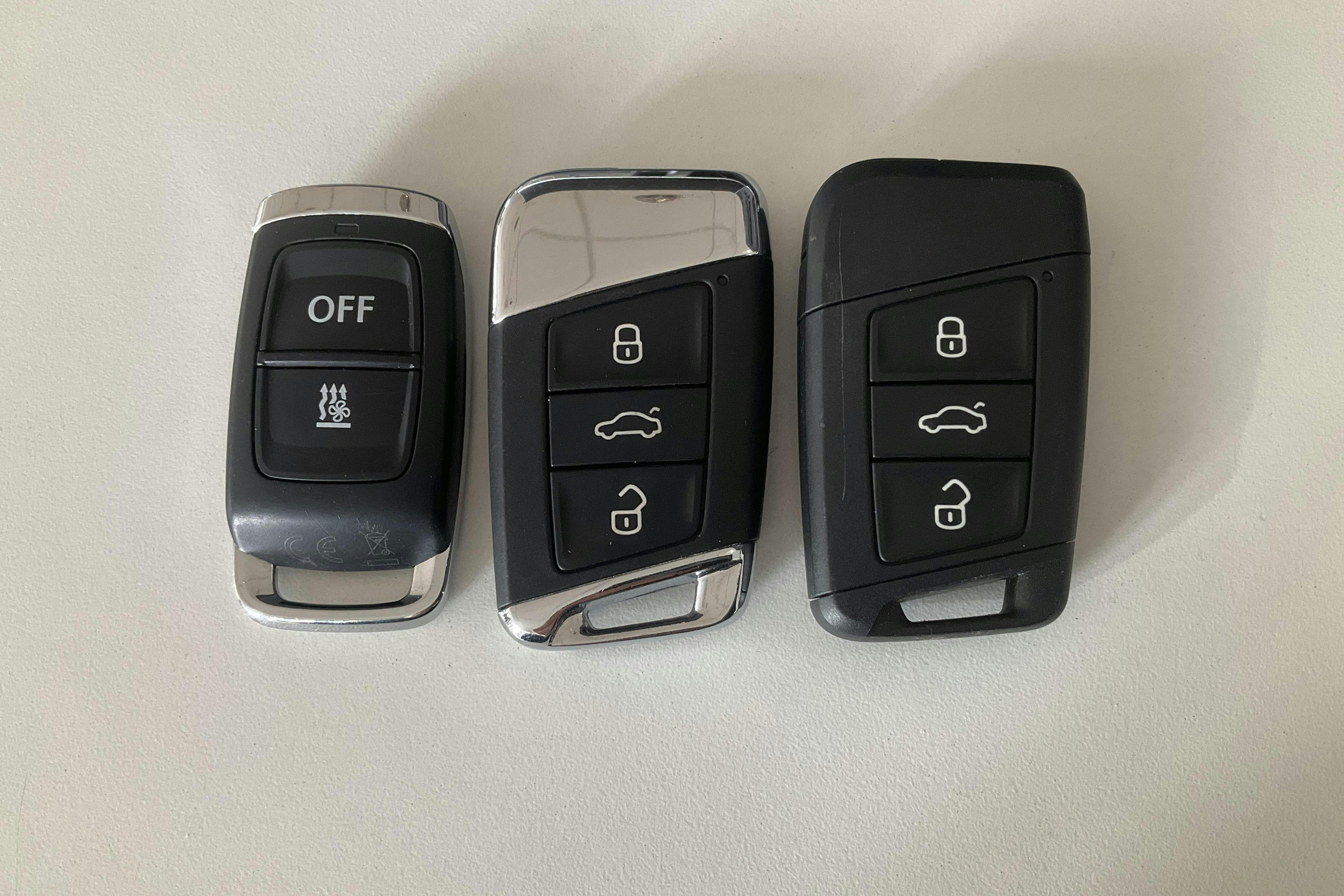 Skoda Superb 2.0 TDI Kombi 4x4 (200hk) - 3 595 mil - Automat - grå - 2022