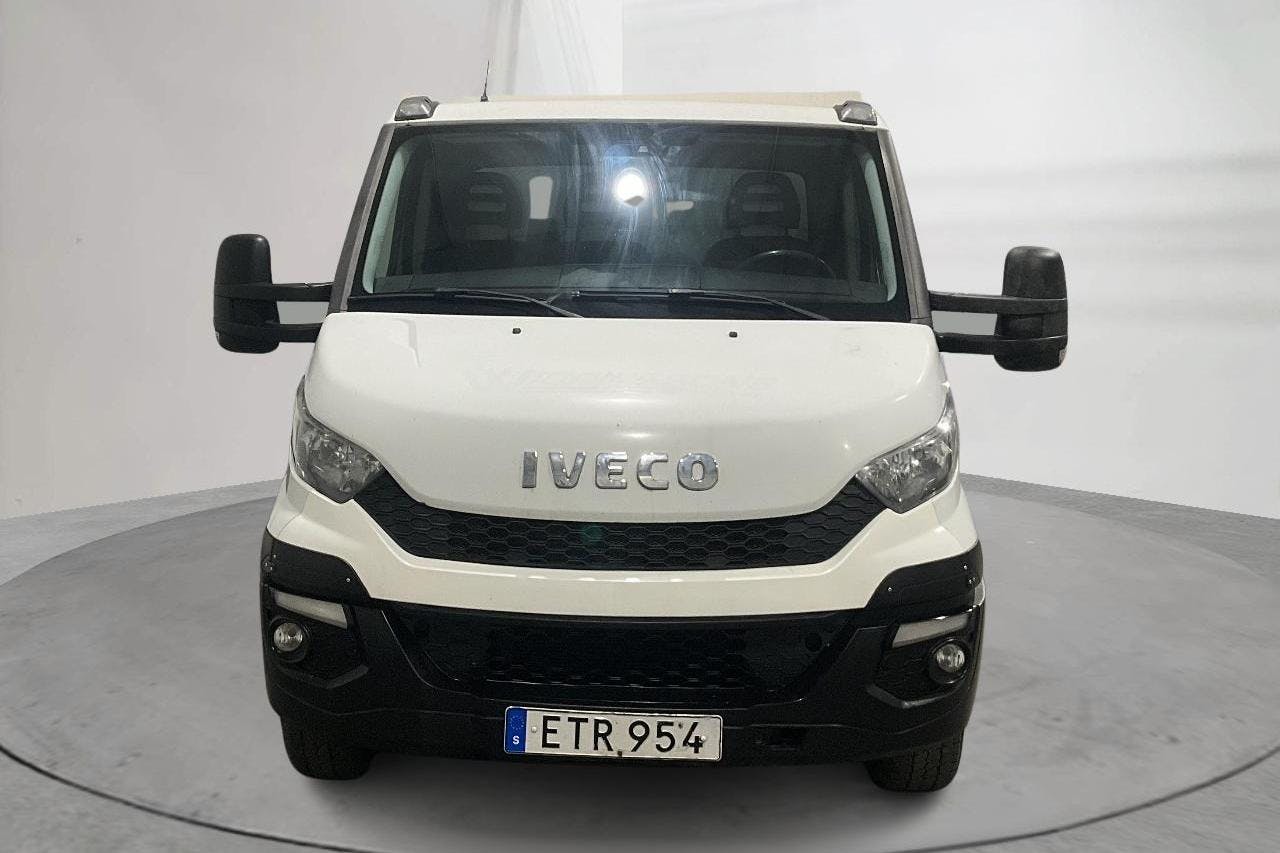 IVECO Daily 35 2.3 Volymskåp (146hk) - 18 035 mil - Manuell - vit - 2015
