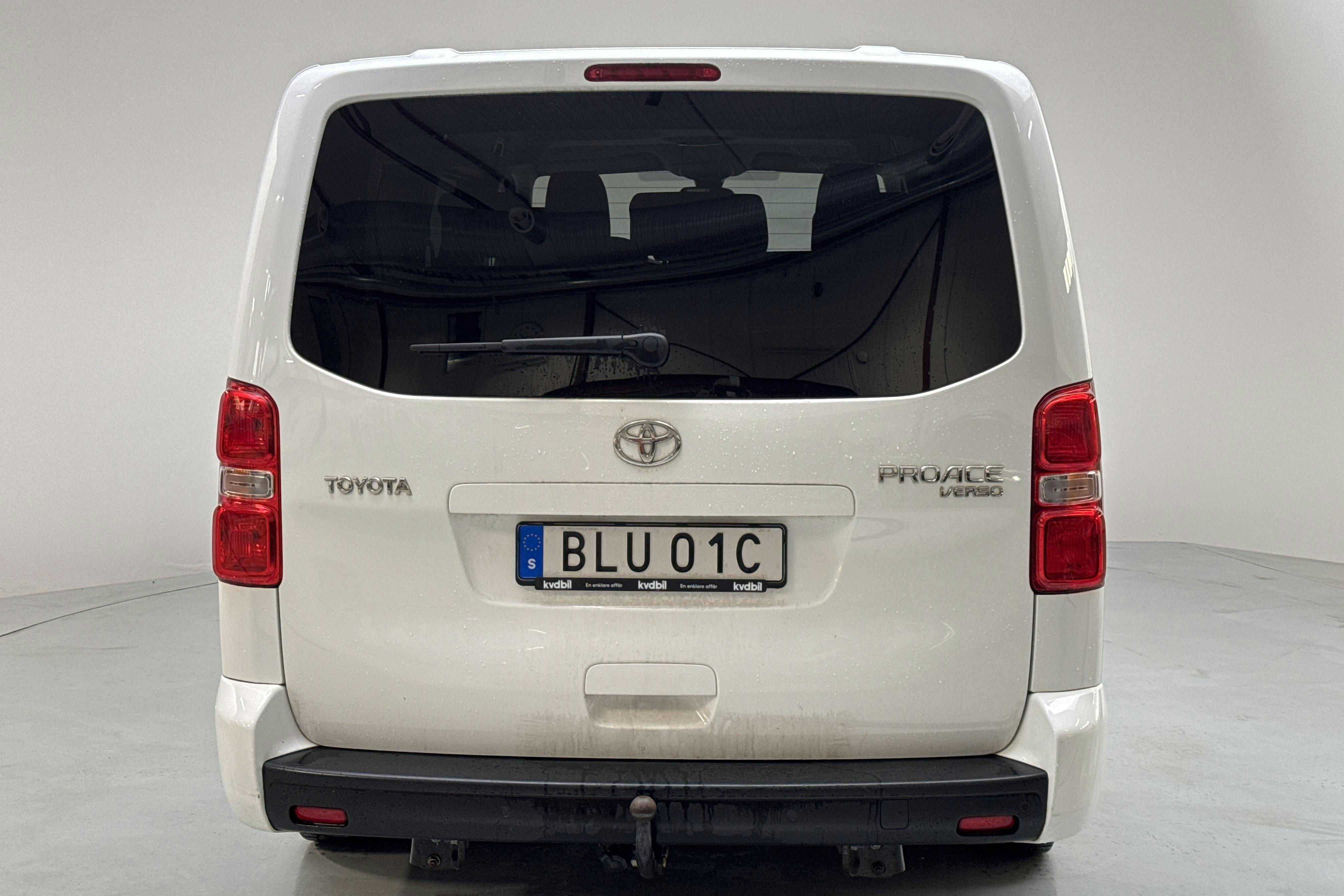 Toyota PROACE Verso 1.5D (120hk) - 5 812 mil - Manuell - vit - 2020