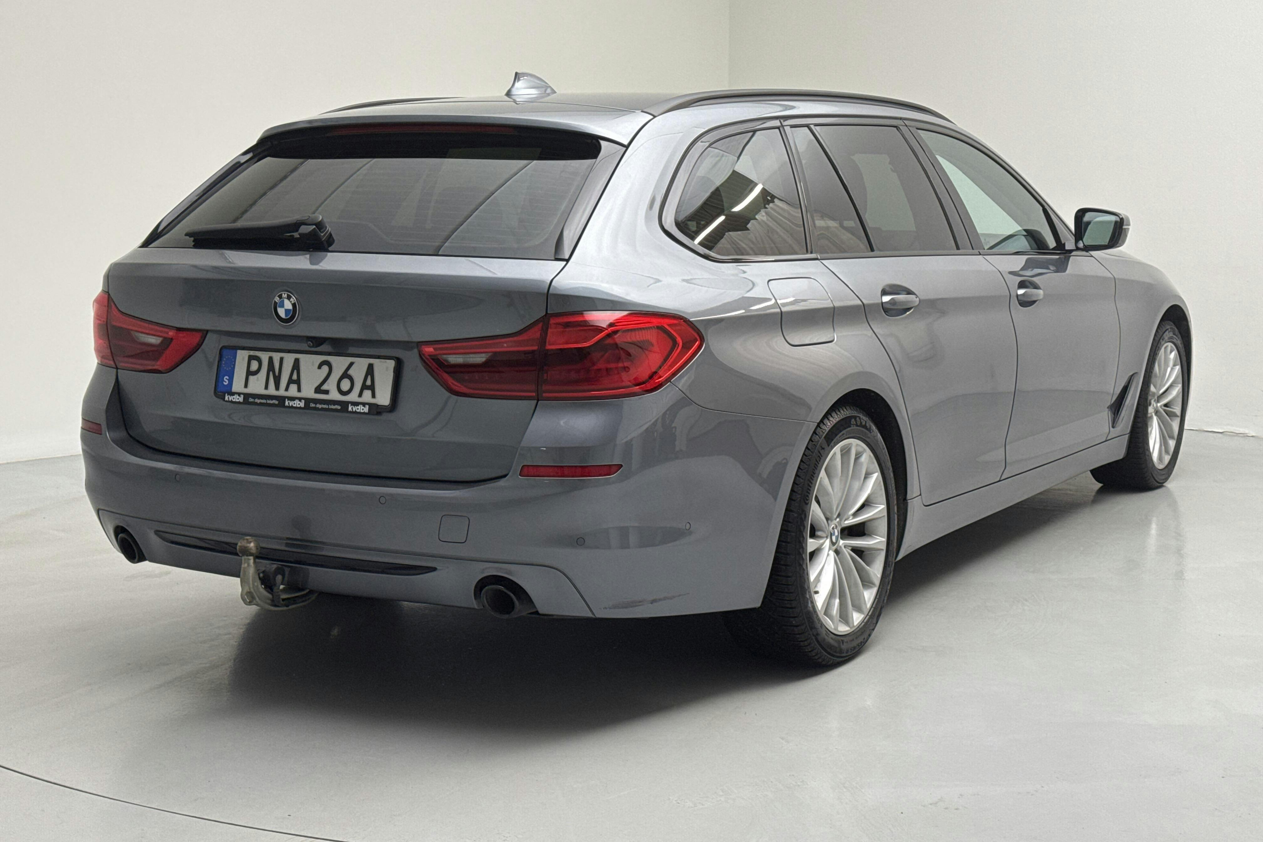 BMW 520d xDrive Touring, G31 (190hk) - 49 650 km - Automaatne - sinine - 2019