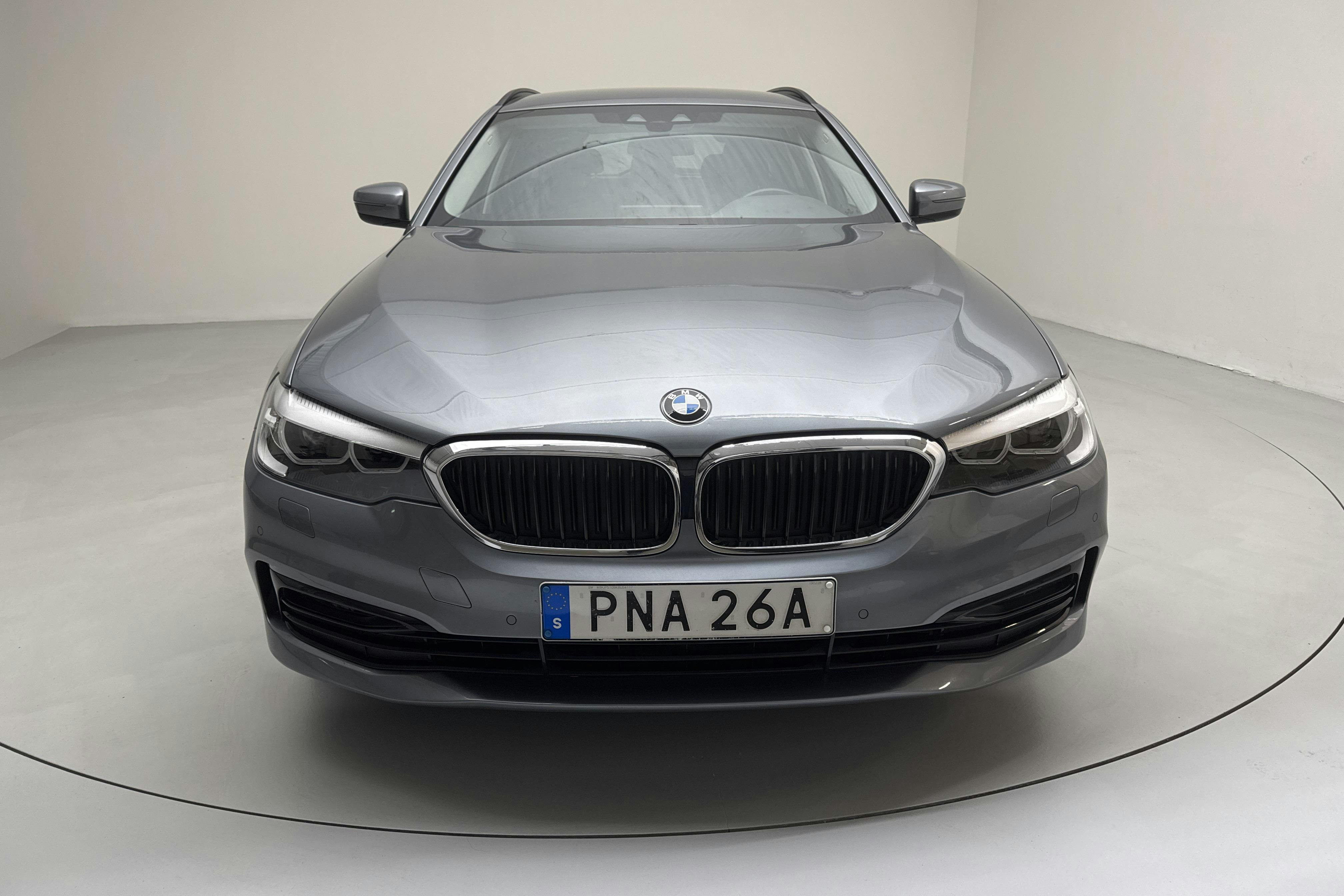 BMW 520d xDrive Touring, G31 (190hk) - 49 650 km - Automaatne - sinine - 2019