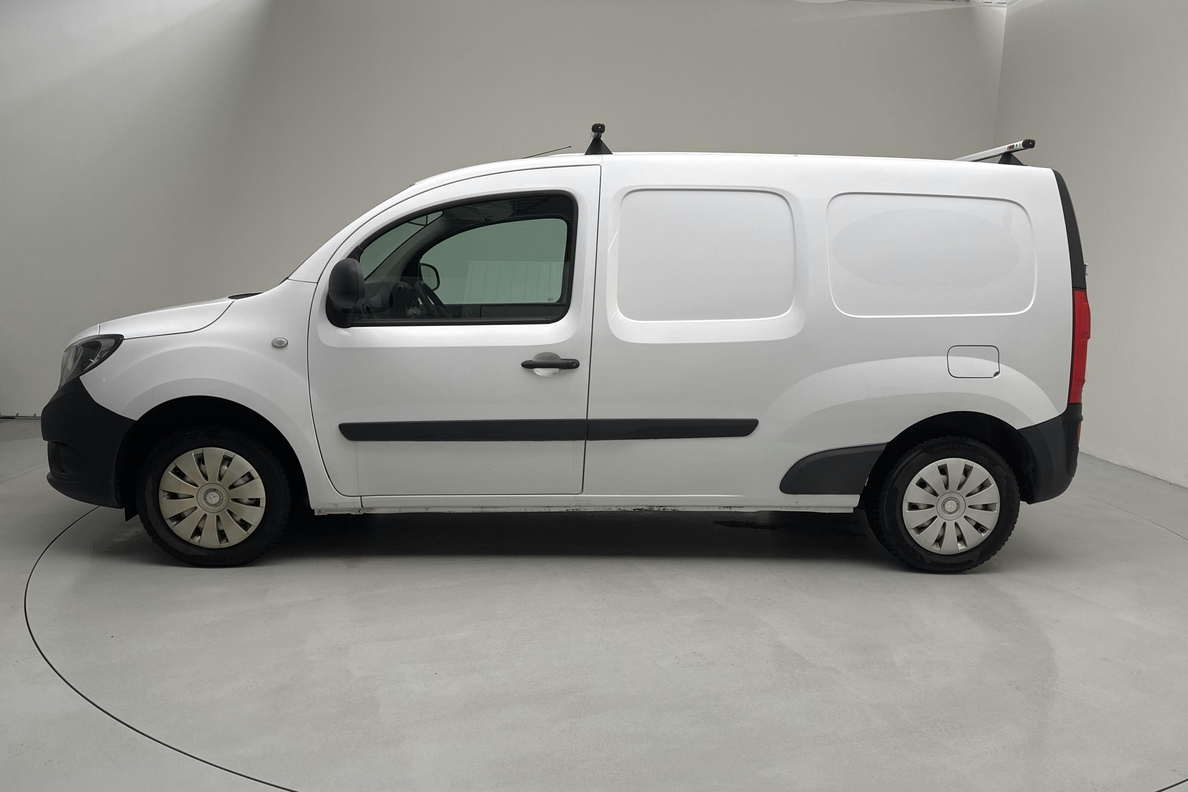 Mercedes Citan 110 1.5 CDI (95hk) - 5 968 mil - Manuell - vit - 2020