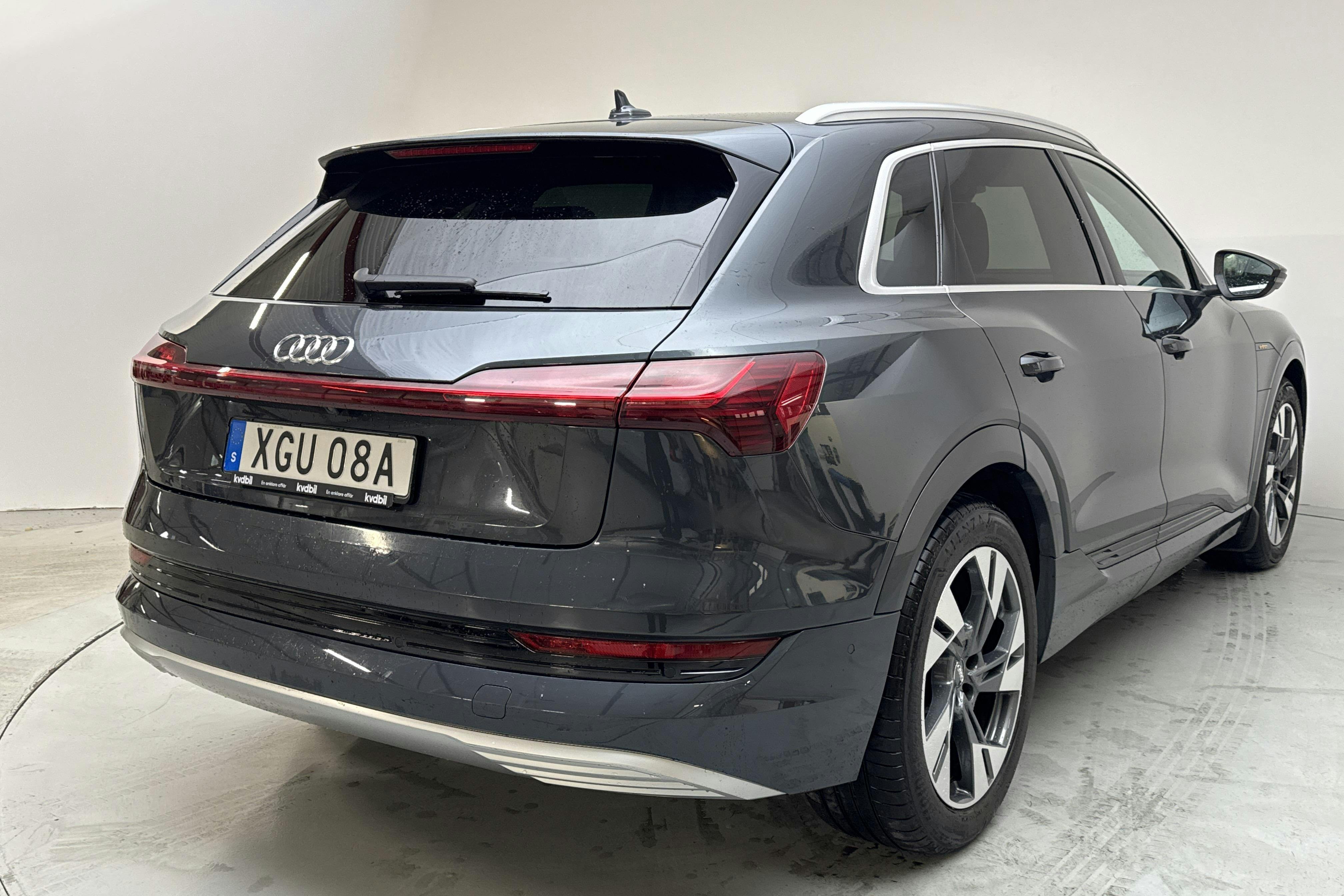 Audi e-tron 50 quattro 71 kWh (288hk) - 9 260 mil - Automat - grå - 2020