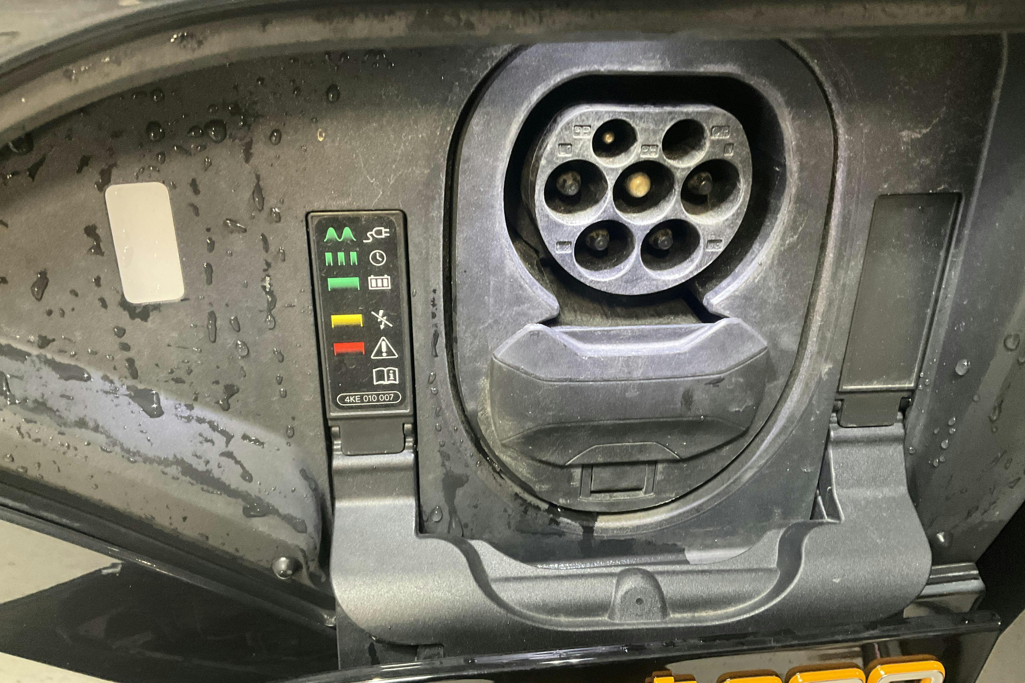 Audi e-tron 50 quattro 71 kWh (288hk) - 9 260 mil - Automat - grå - 2020