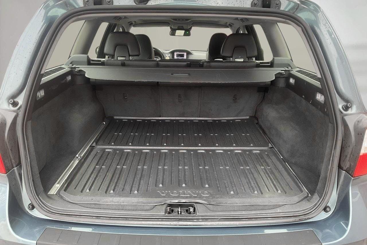 Volvo V70 II T4F (180hk) - 24 890 mil - Automat - blå - 2012