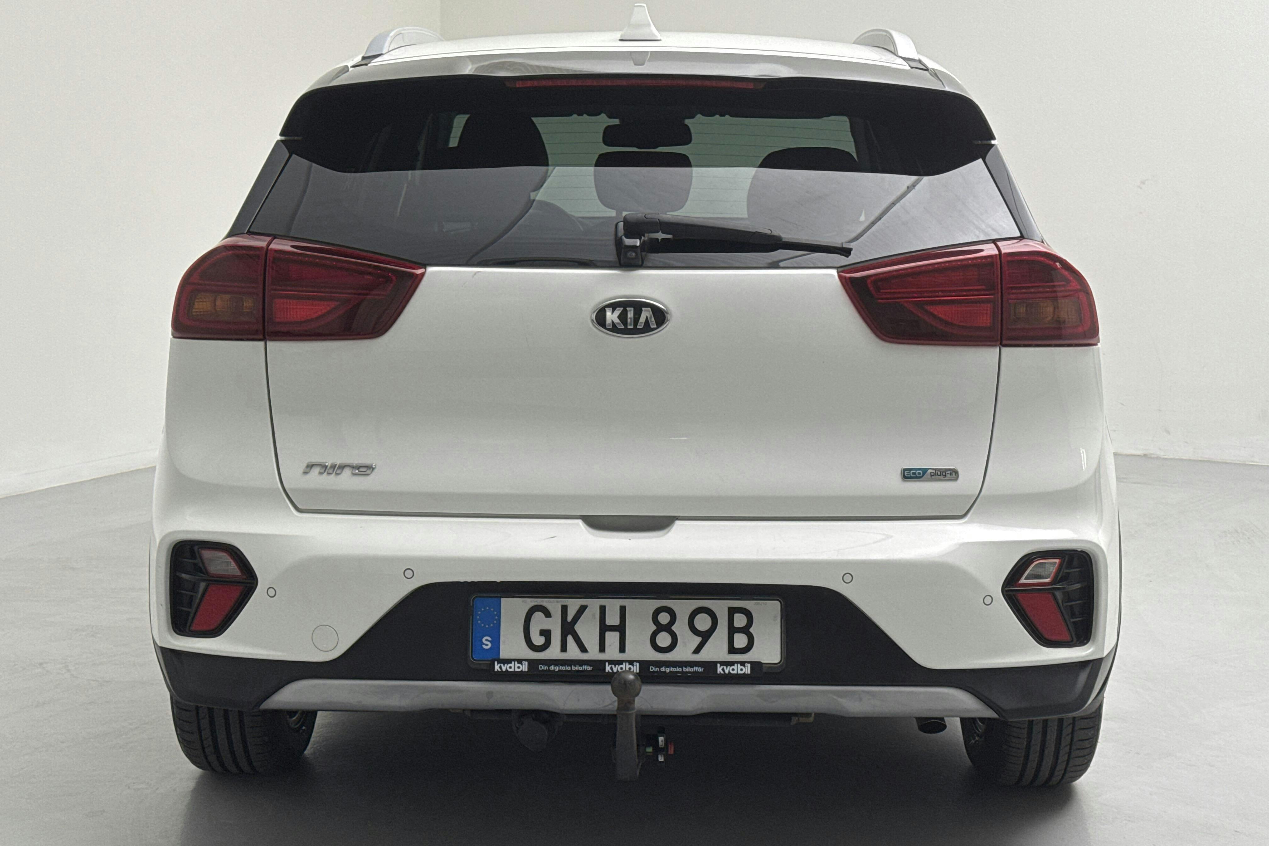 KIA Niro Plug-in Hybrid 1.6 (141hk) - 5 947 mil - Automat - vit - 2020