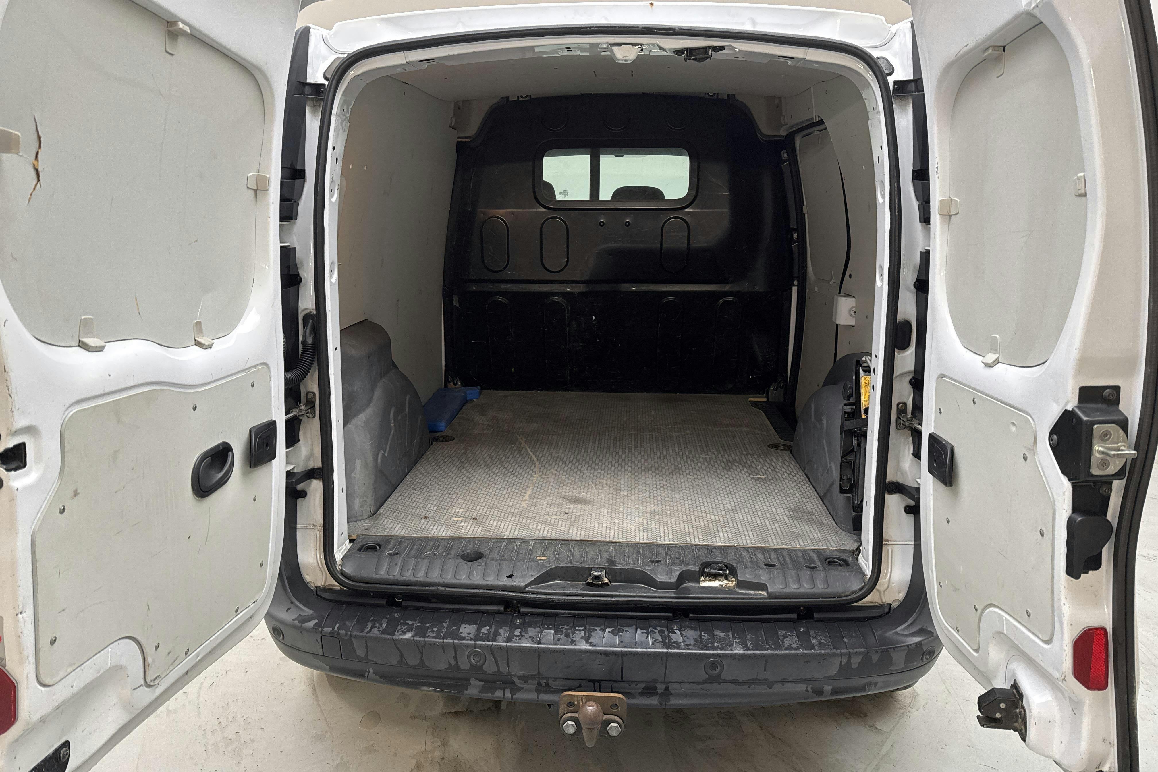 Renault Kangoo 1.5 dCi Skåp (75hk) - 164 090 km - Manualna - biały - 2015