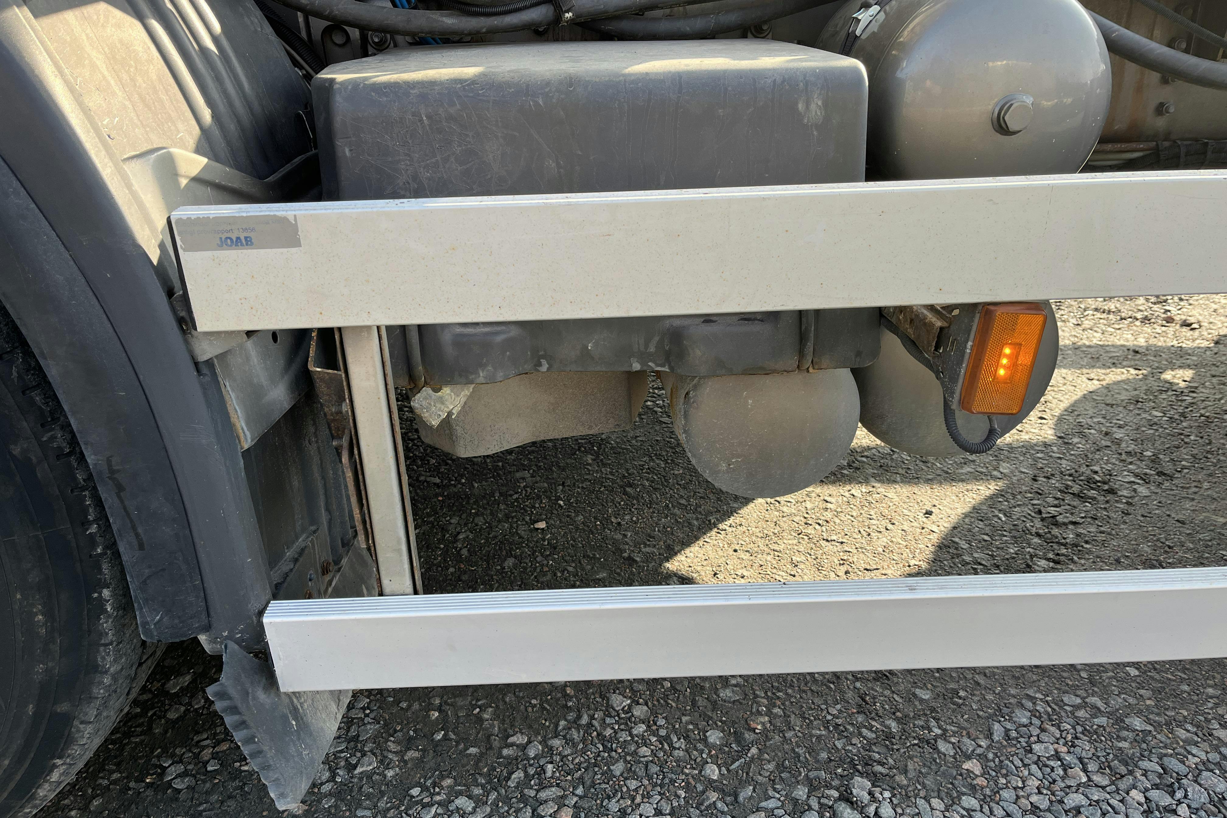 Scania P400 - 247 623 km - Automat - silver - 2012