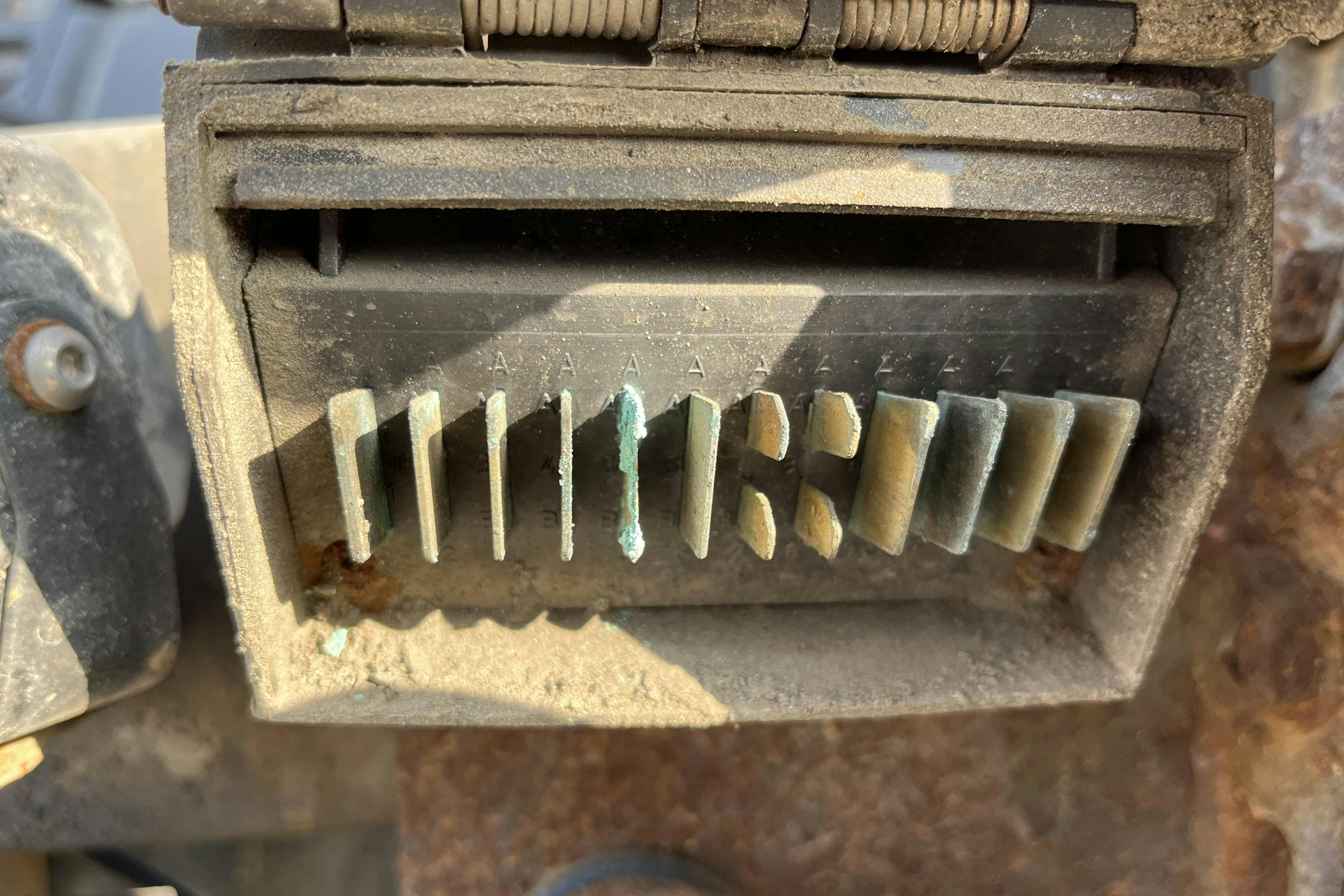 Scania P400 - 247 623 km - Automat - silver - 2012